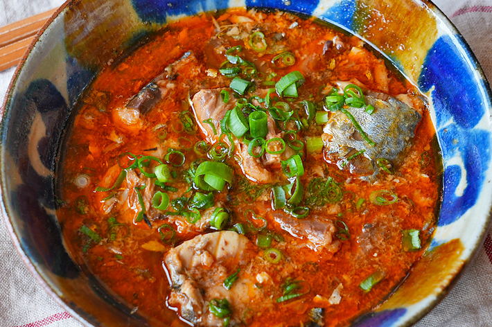 具材が見える手作りの魚介スープ。