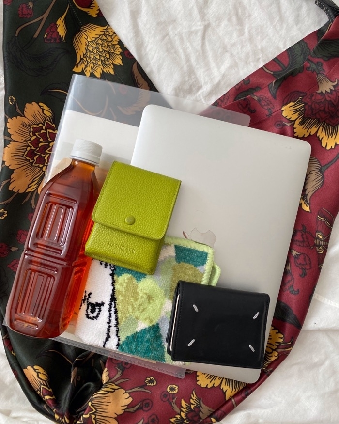 ZARA（ザラ）のおすすめファッションアイテム「スカーフディテール バケットバッグ」