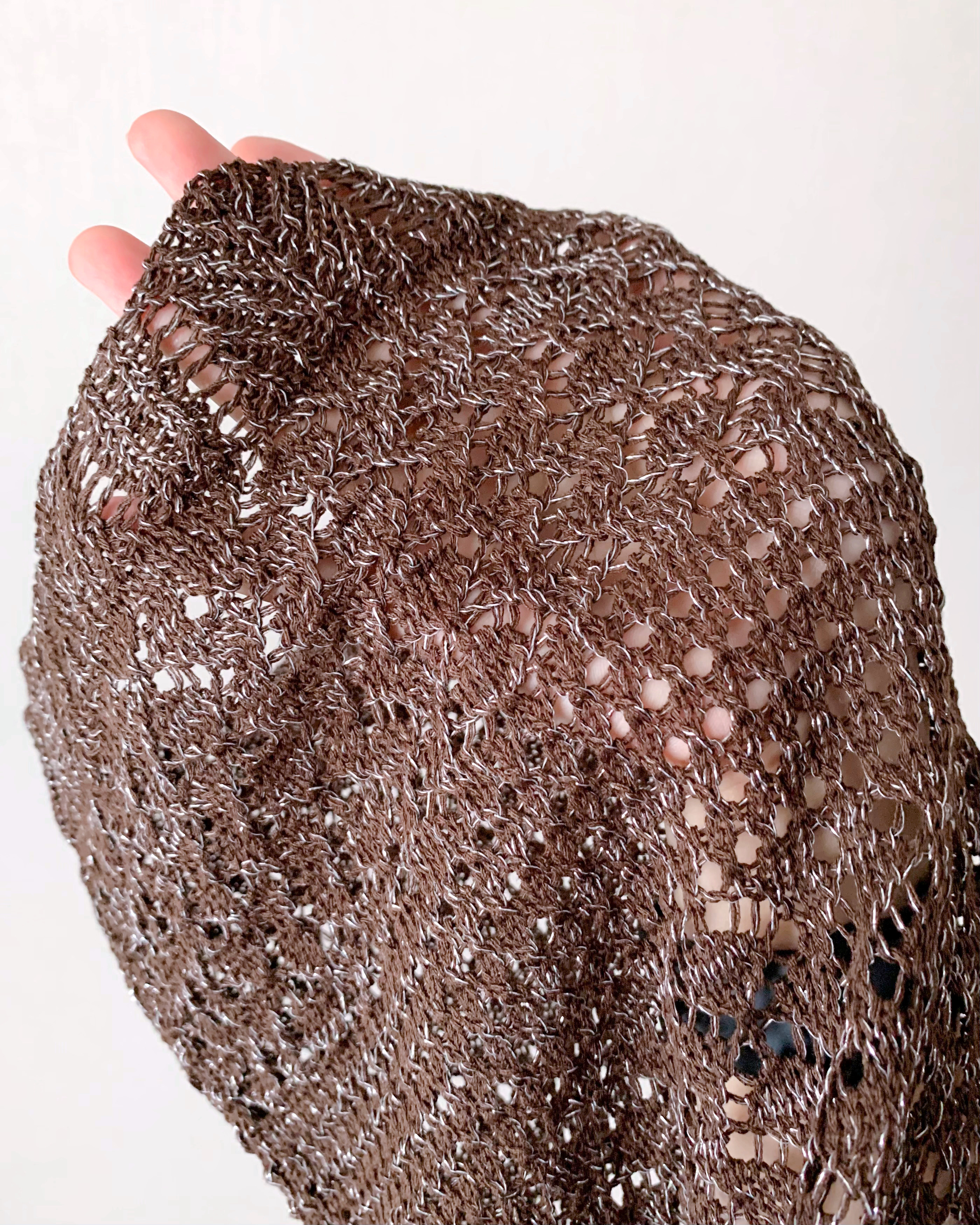 しまむらのおすすめファッションアイテム「透かしラメリボンカーディガン」