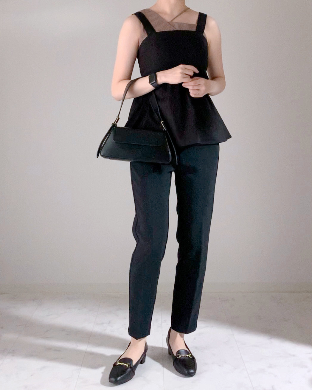 GU（ジーユー）のおすすめファッションアイテム「リネンブレンドキャミソール+E」