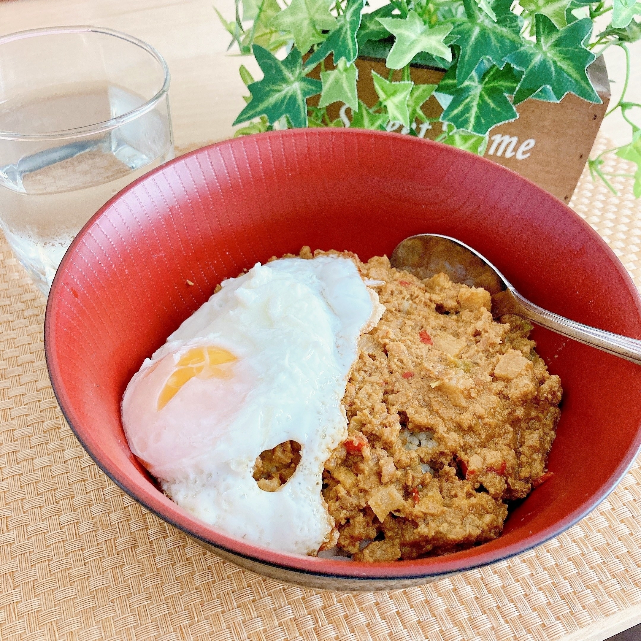 無印良品のおすすめタイ料理「ごはんにかける ガパオ」