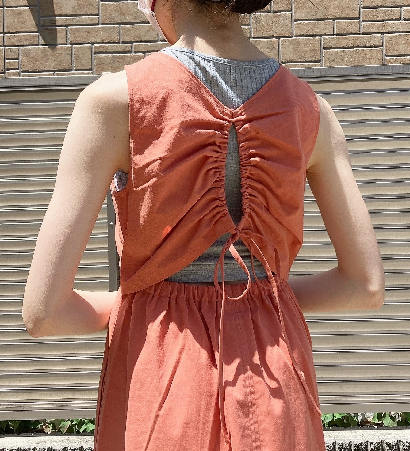 GU（ジーユー）のおしゃれワンピース「リネンブレンドバックオープンワンピース（ノースリーブ）」