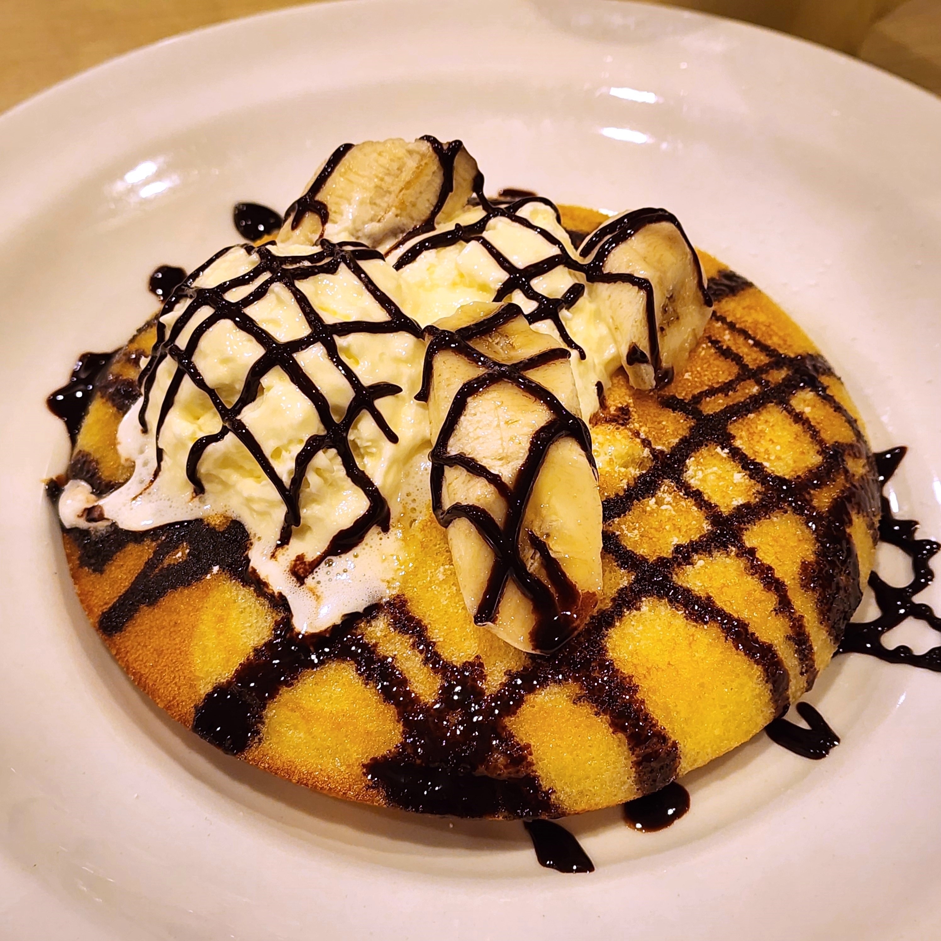 ガストのおすすめスイーツ「チョコバナナとマスカルポーネのパンケーキ」