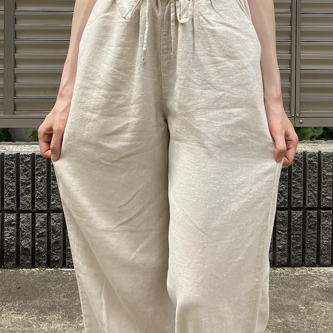 Honeys(ハニーズ)のおすすめパンツ「麻混ストレートパンツ」