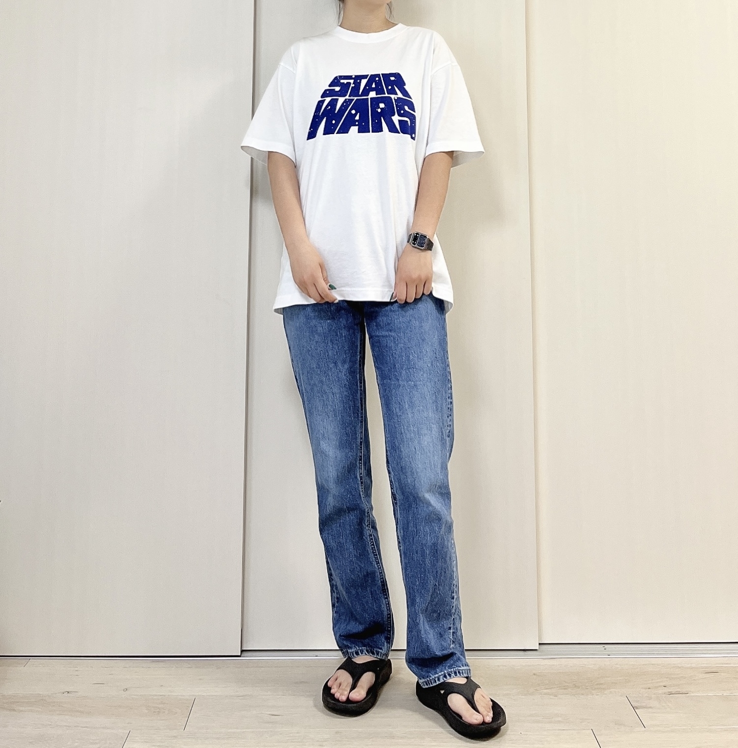 ユニクロ天才かよ…！映画ファン大歓喜の「ヴィンテージ風Tシャツ
