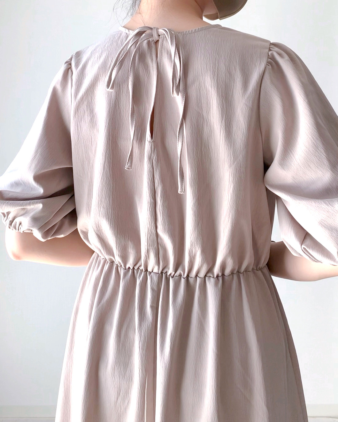 しまむらのおすすめファッションアイテム「ペプラムワンピース」