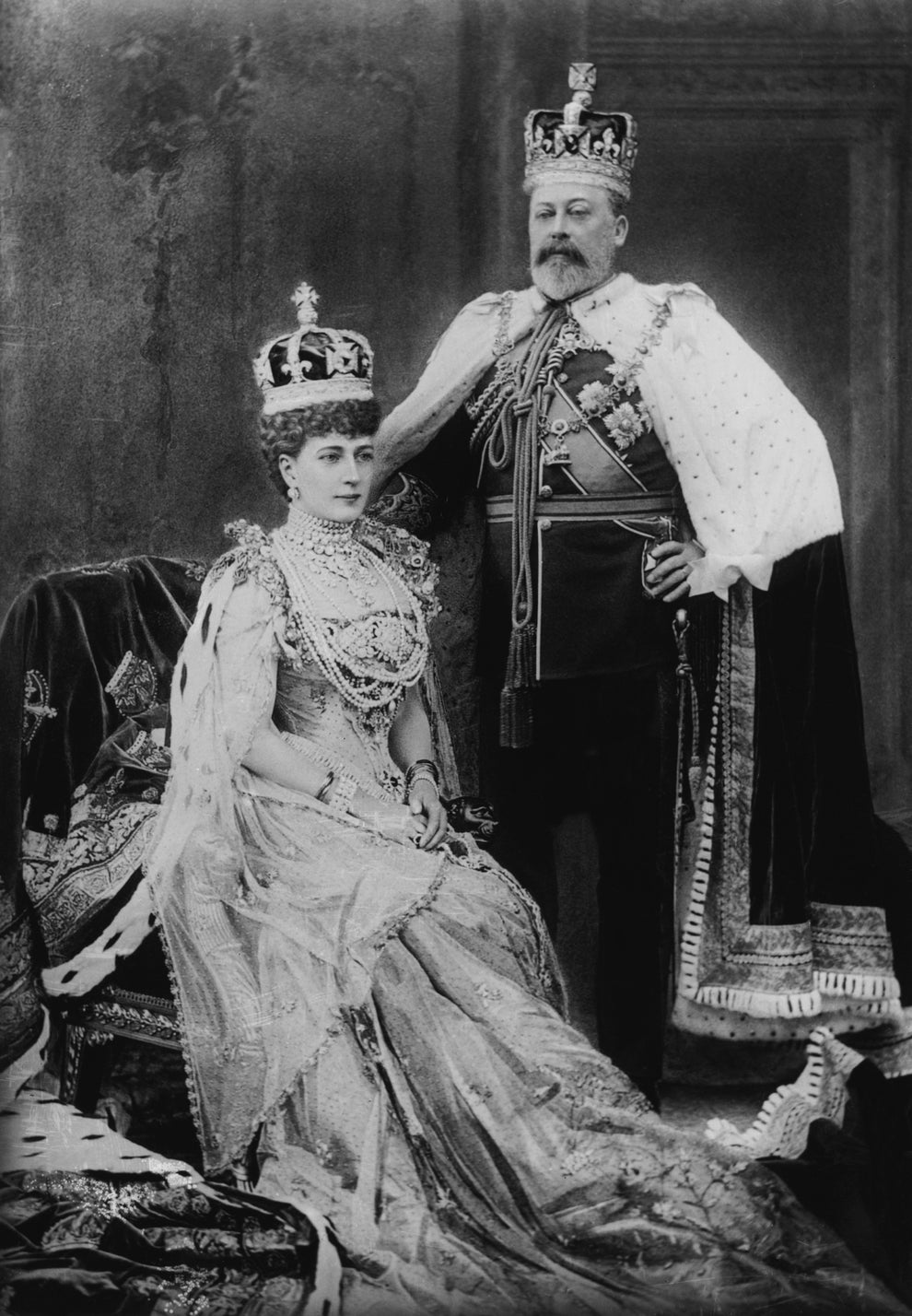 King Edward VII's Sex Chair Is Going Viral Because It's Kinky