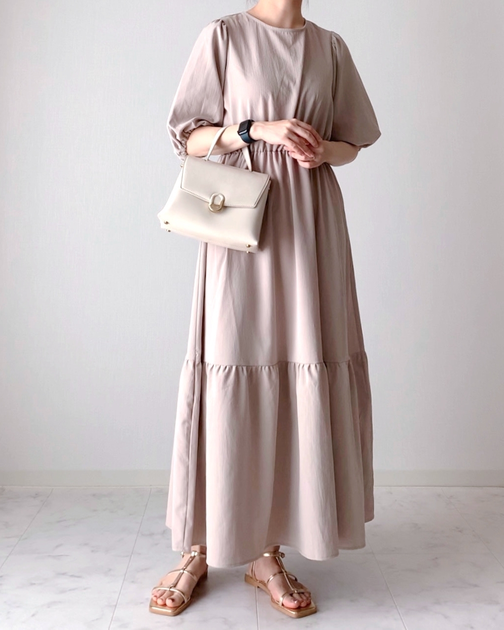 しまむらのおすすめファッションアイテム「ペプラムワンピース」