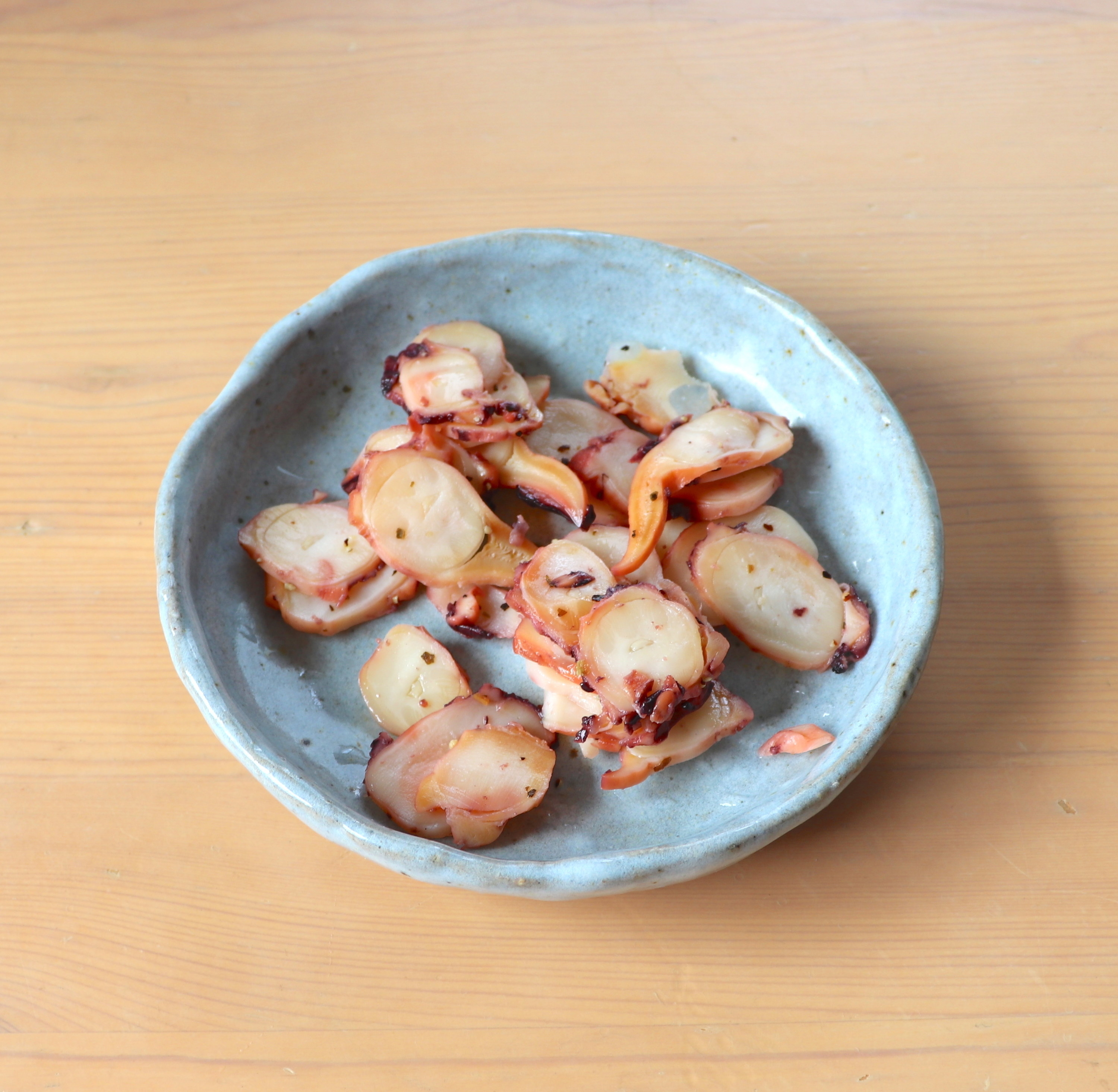 無印良品のおすすめのバジルが香るフード「いかあしカルパッチョ」