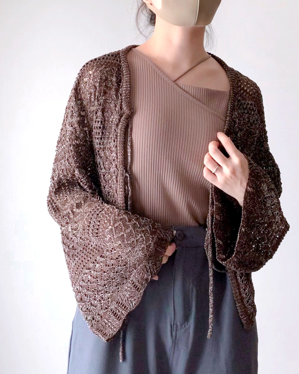 しまむらのおすすめファッション「変形キャミタンクセット」コーディネート