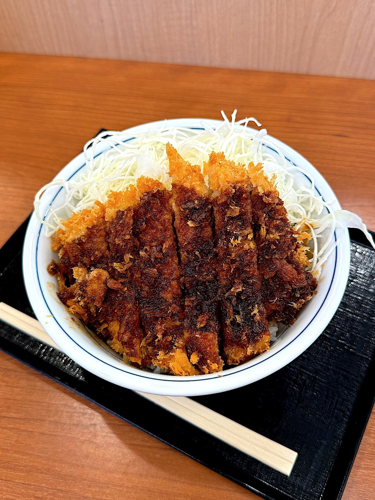 かつやのオススメメニュー「ソースカツ丼（梅）」