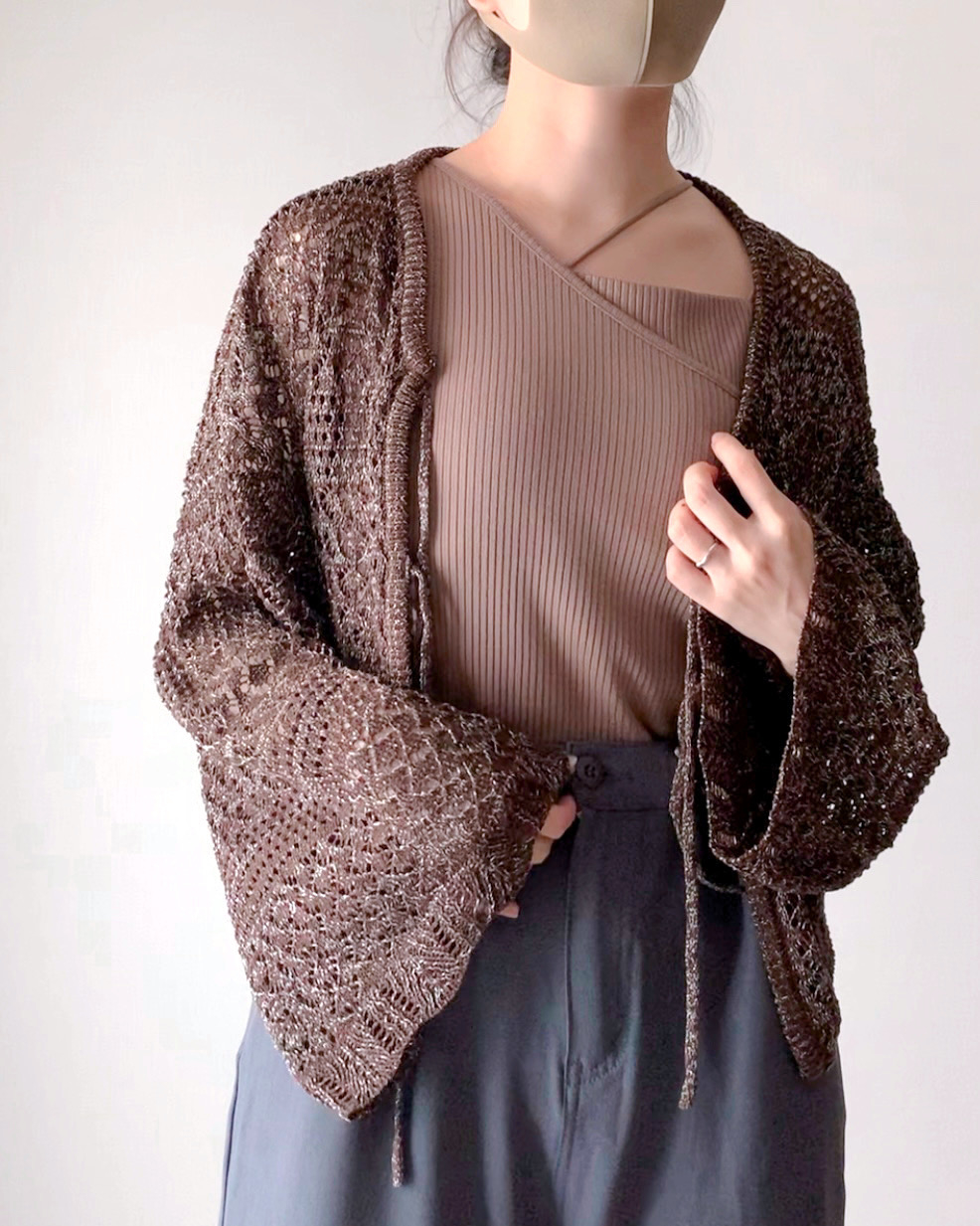 しまむらのおすすめファッション「変形キャミタンクセット」のコーディネート