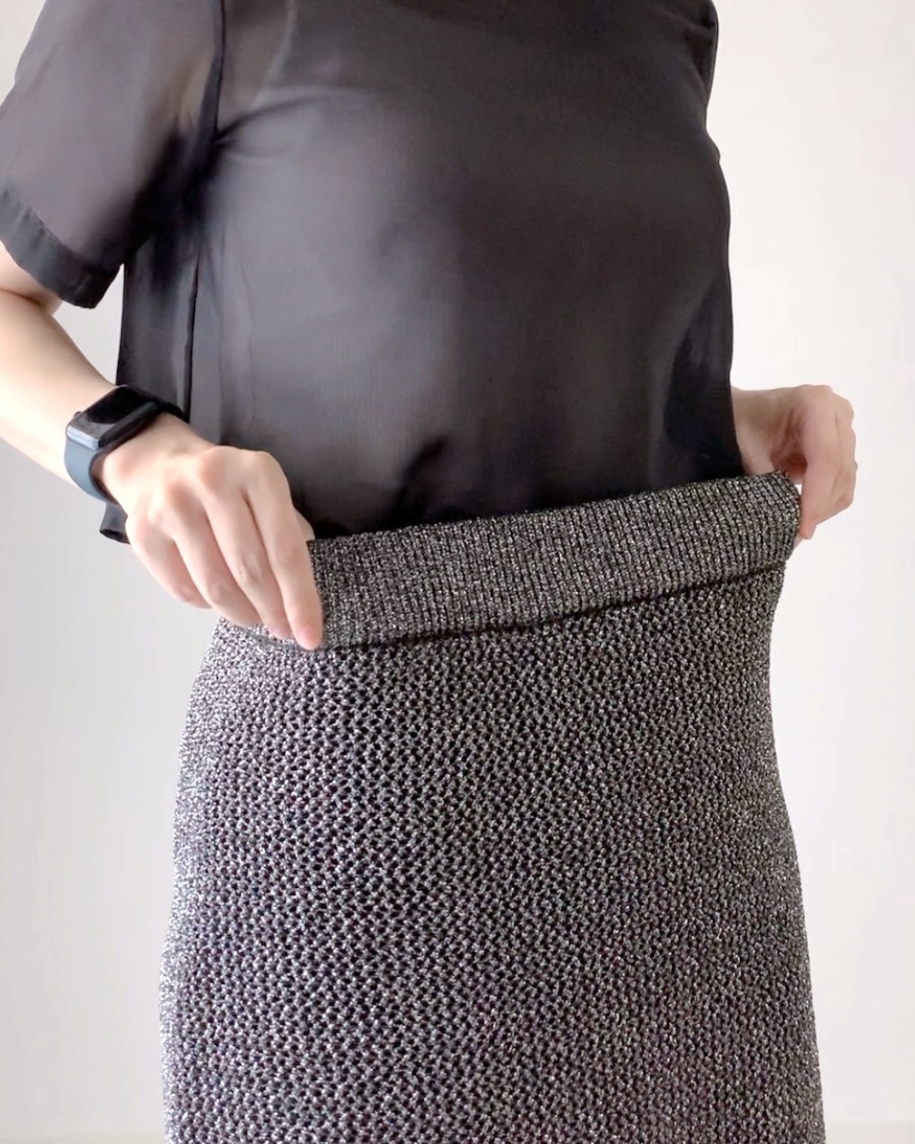 しまむらのおすすめファッションアイテム「メッシュラメナロースカート」