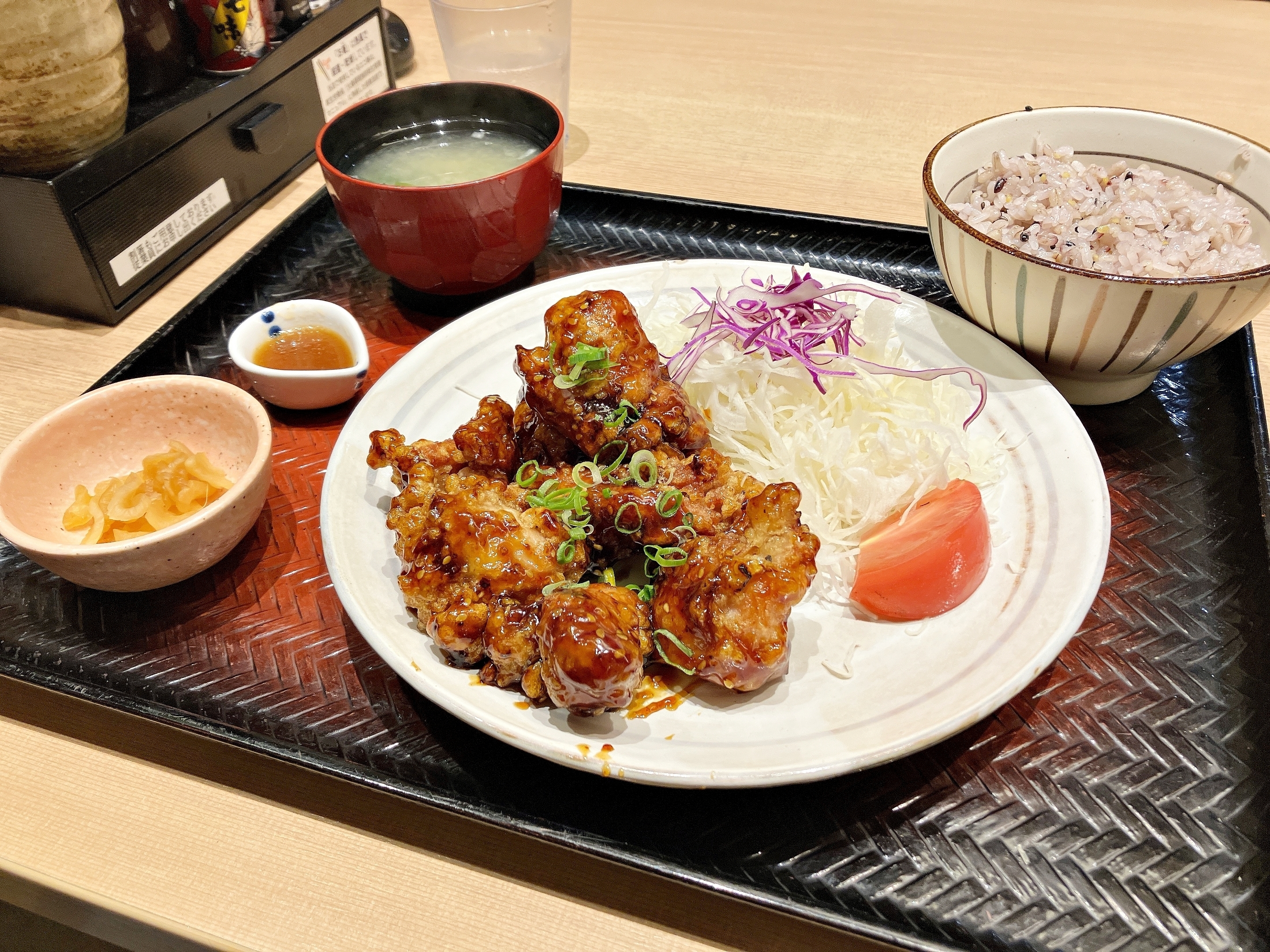 大戸屋のおすすめのメニュー「甘からだれの鶏唐揚げ定食」