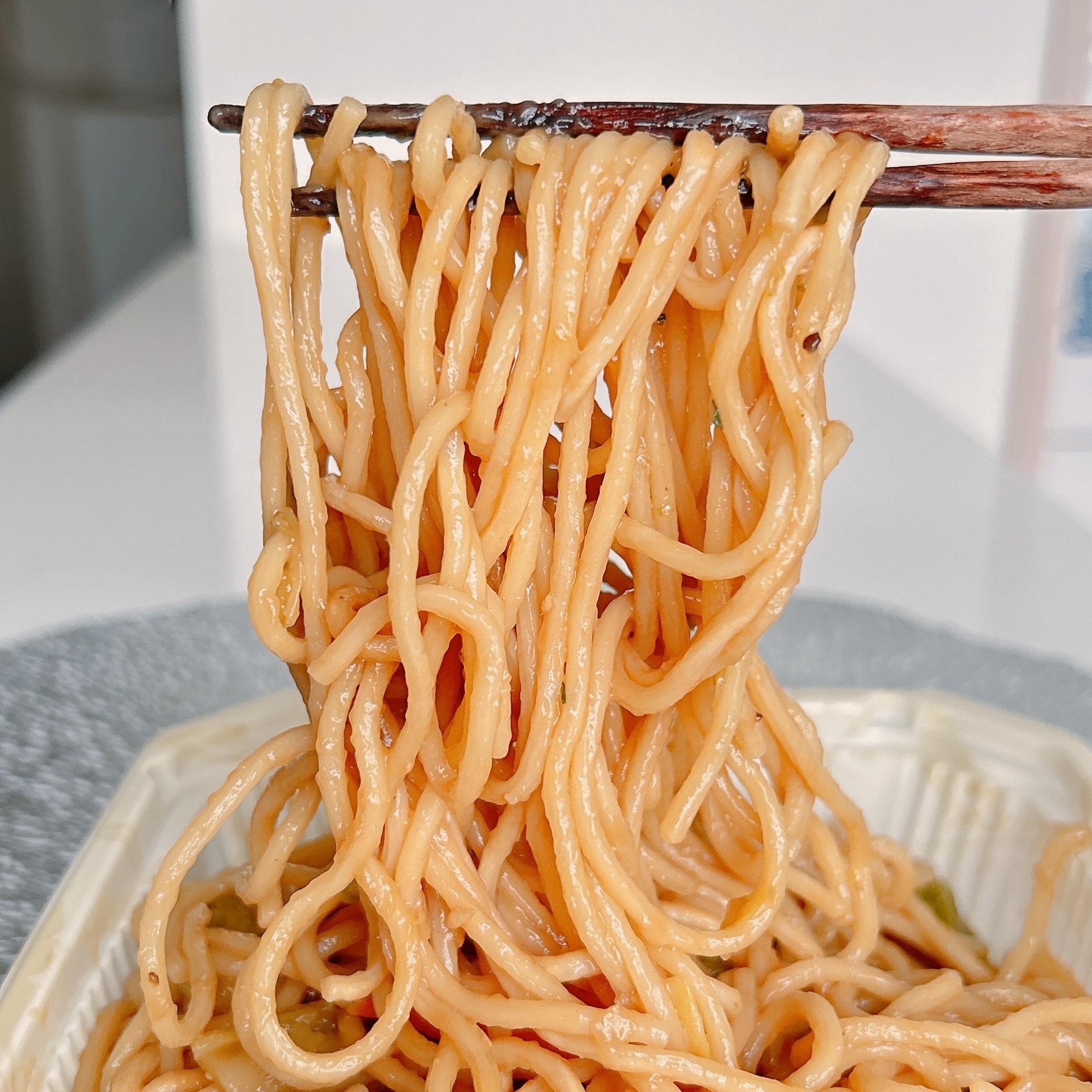 セブン-イレブンのおすすめ冷凍食品「7プレミアム 五目あんかけ焼そば」