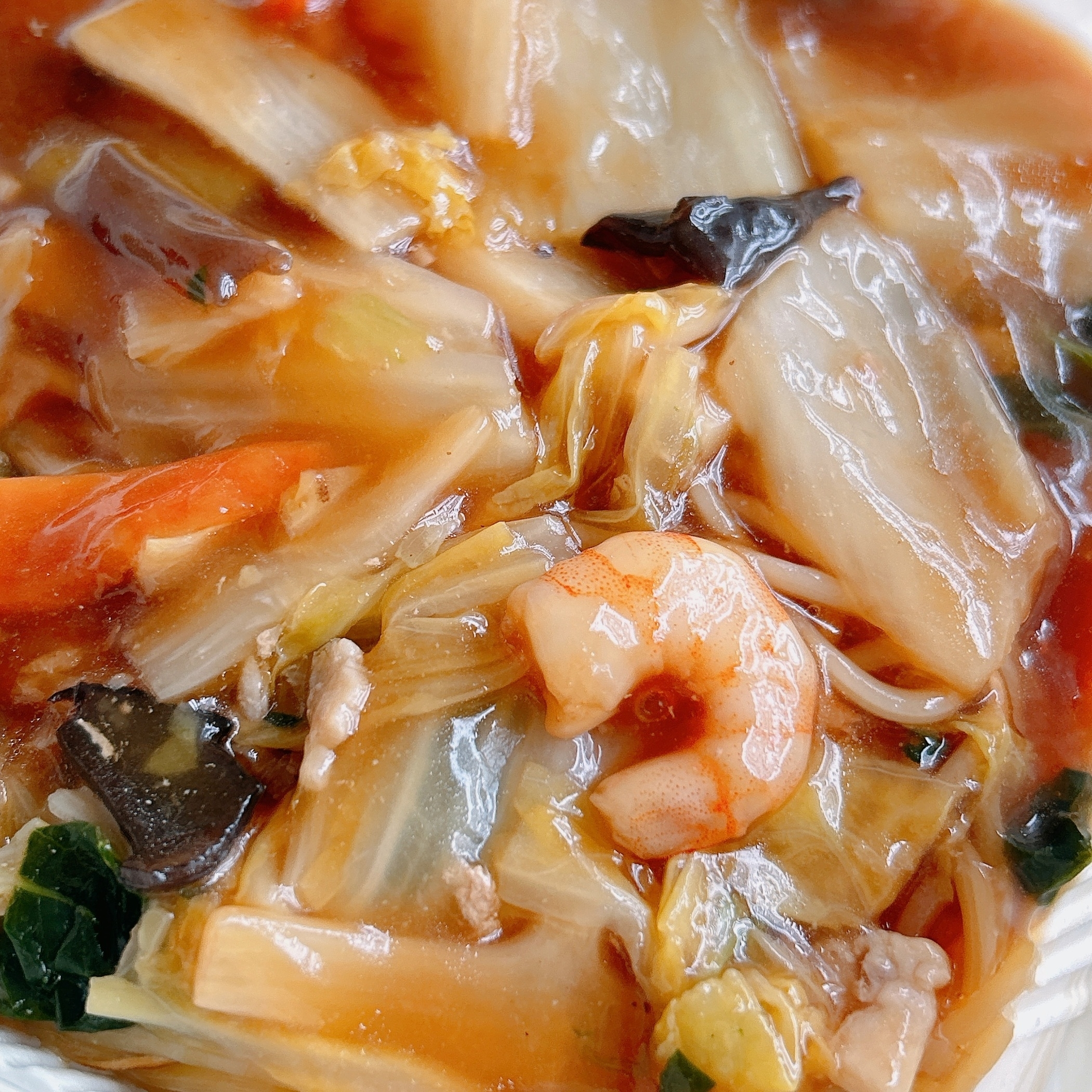 セブン-イレブンのおすすめ冷凍食品「7プレミアム 五目あんかけ焼そば」