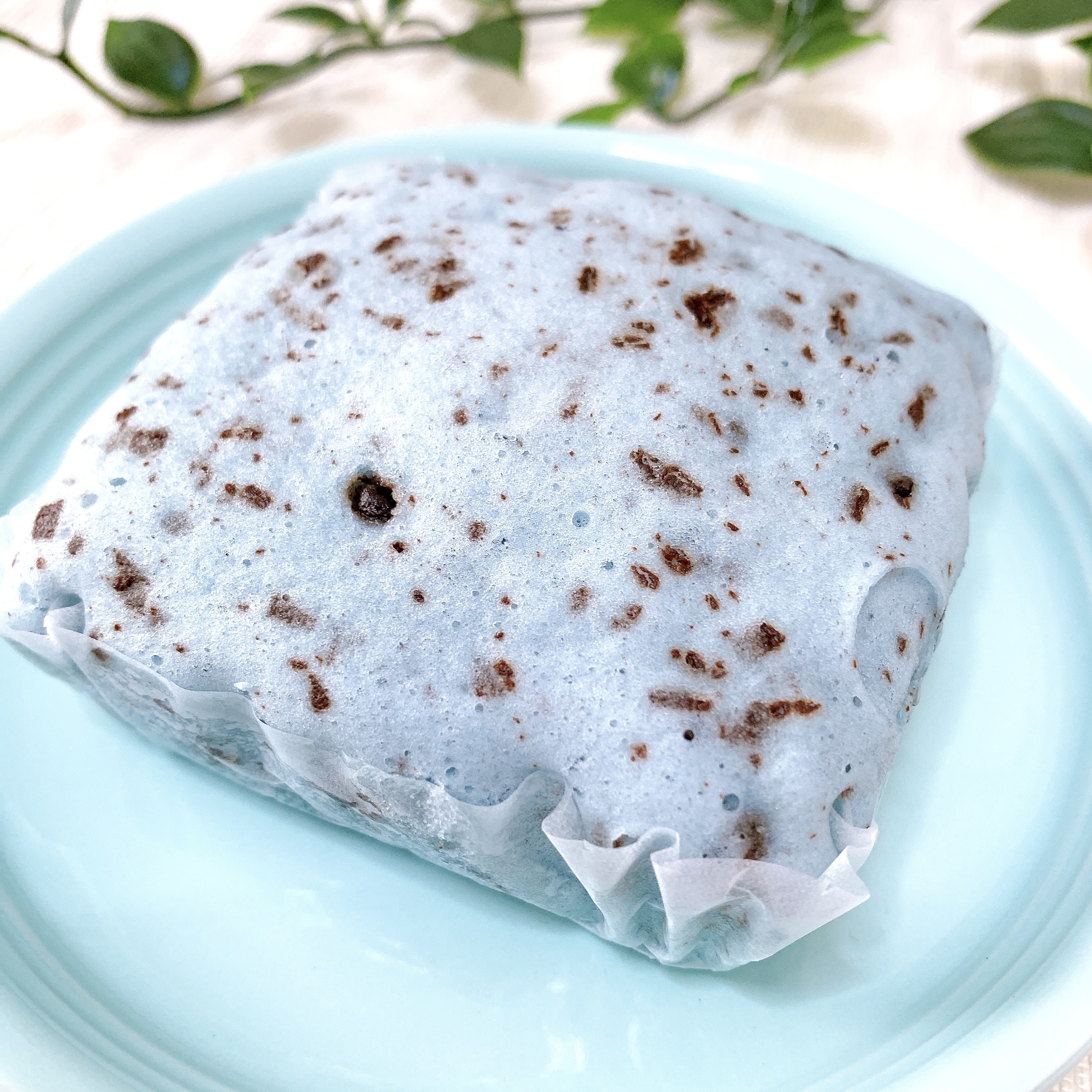 FamilyMart（ファミリーマート）のおすすめのパン「チョコたっぷりチョコミント蒸しケーキ」