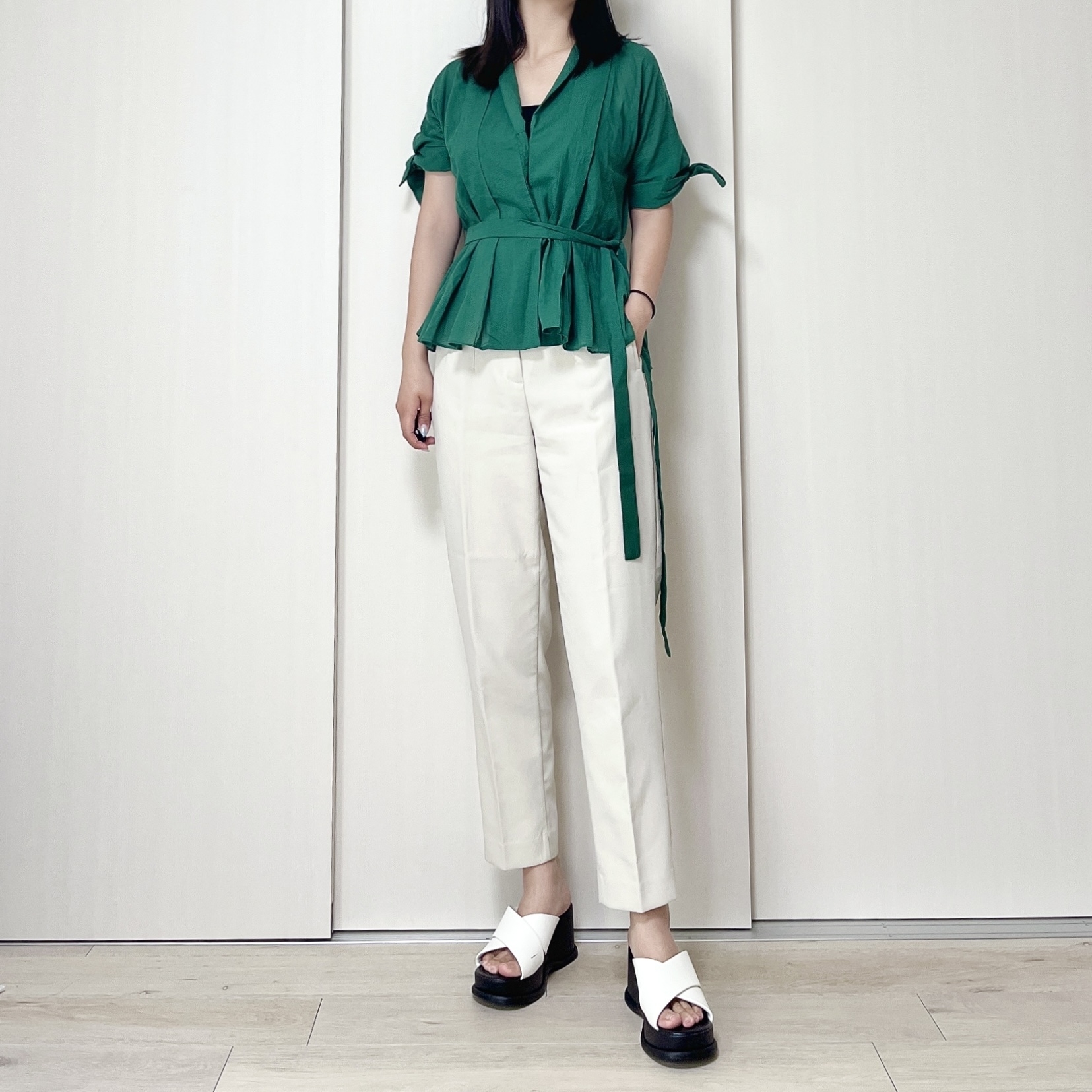 ZARA（ザラ）の「ZW COLLECTION ベルト プリーツ シャツ」