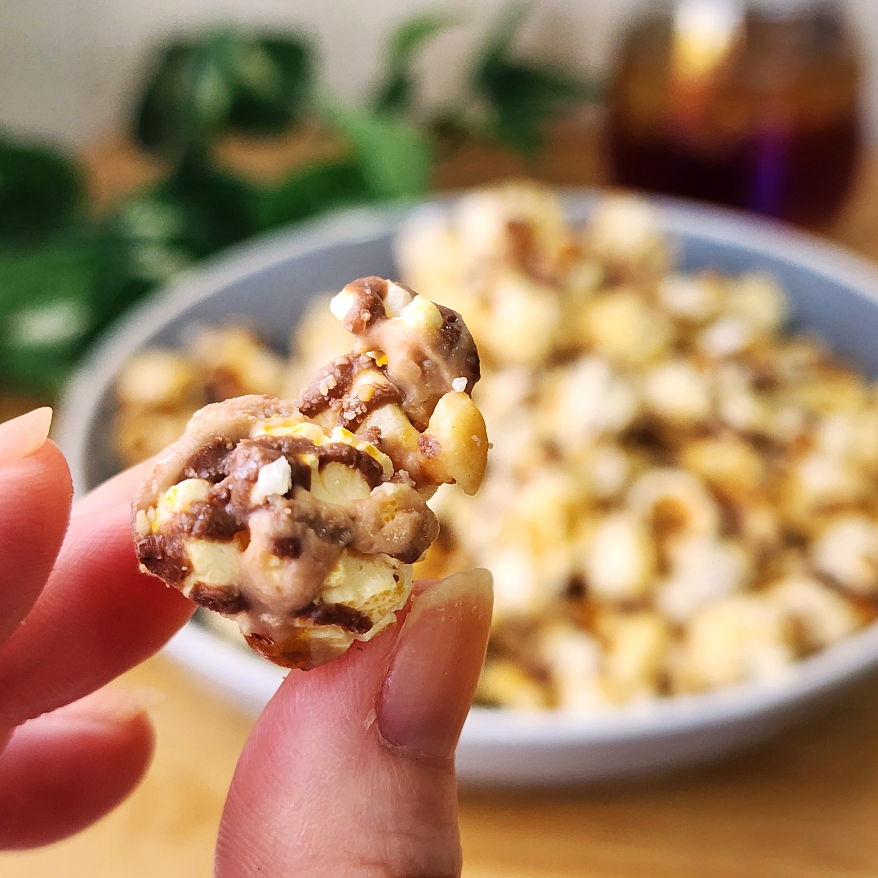 ドン・キホーテのおすすめお菓子「キャンディポップコーン スニッカーズ」