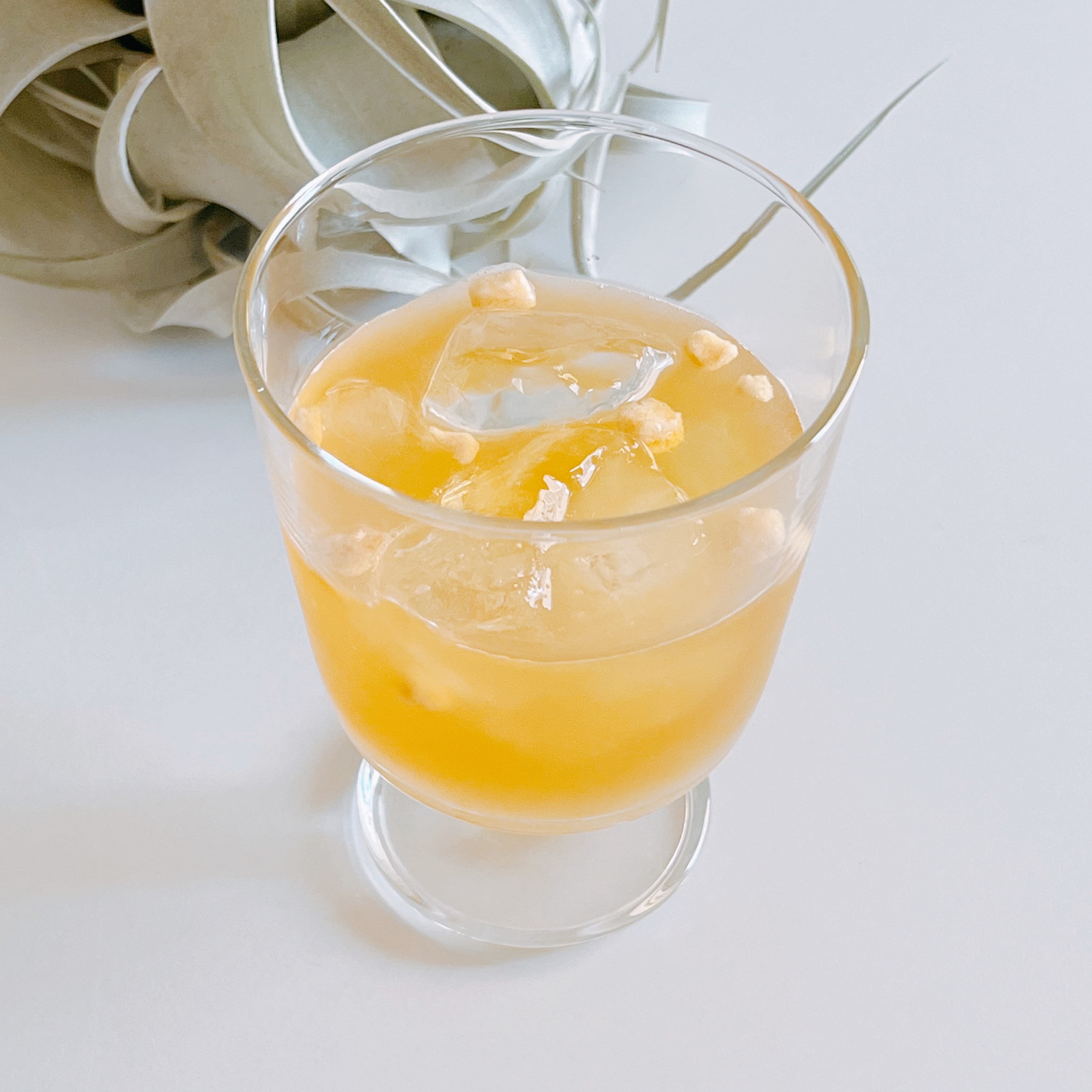 カルディのオススメドリンク「つぶつぶリンゴのトロピカルジャスミンティー」