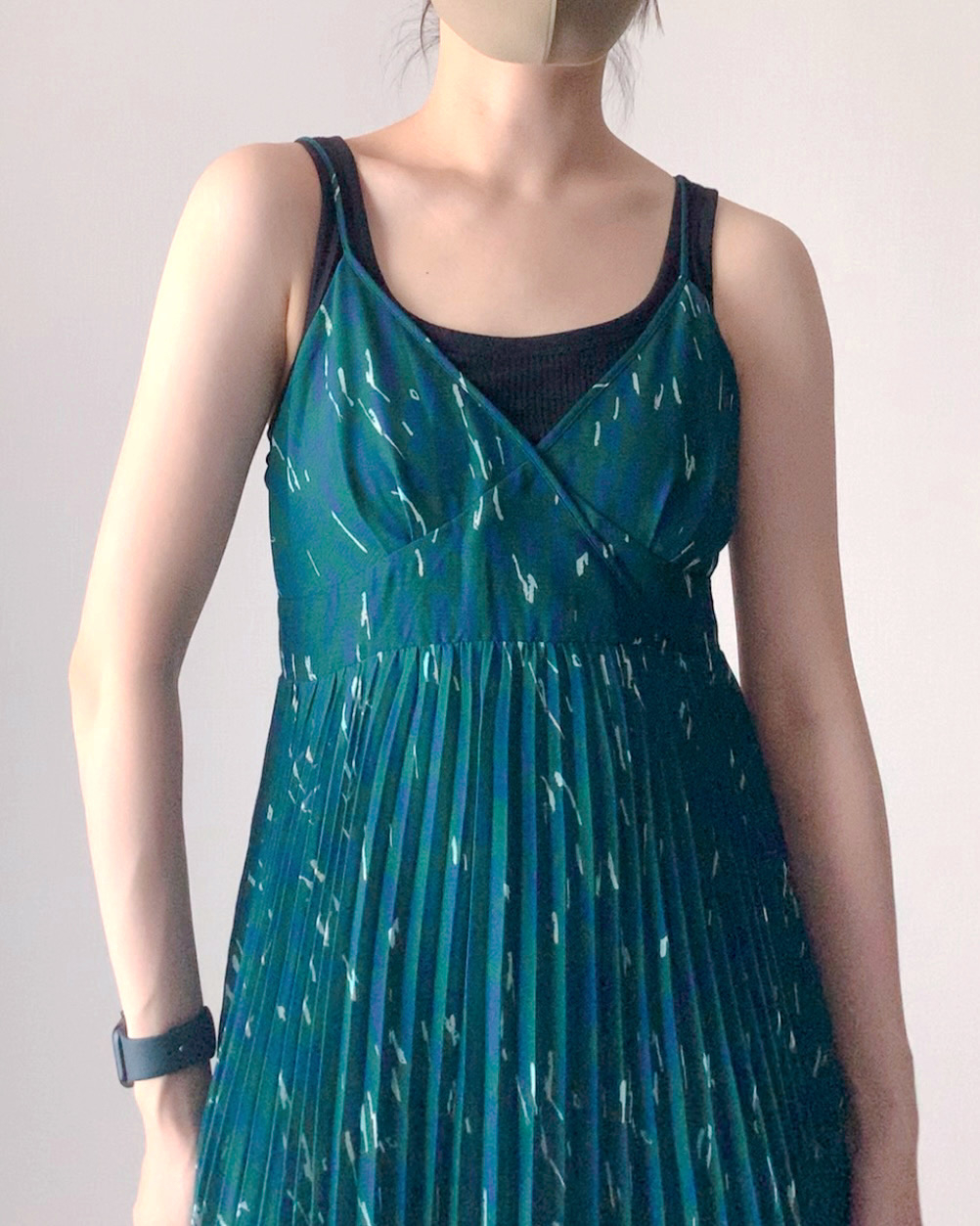 UNIQLO(ユニクロ)のおすすめファッションアイテム「プリーツキャミソールワンピース(ジオメトリック)」