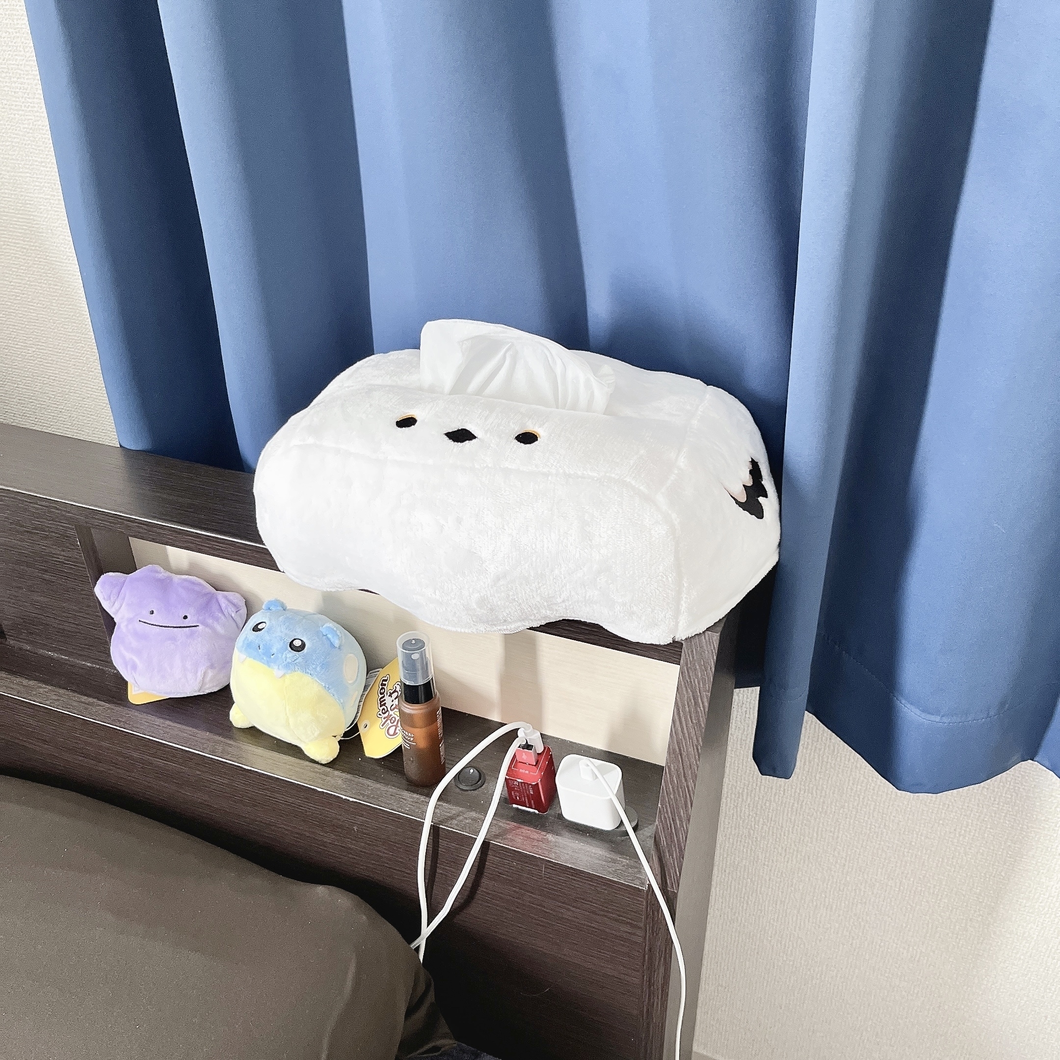 ニトリのおすすめグッズ「ぼく、シマエナガ。 ティッシュケース（ホワイト）」