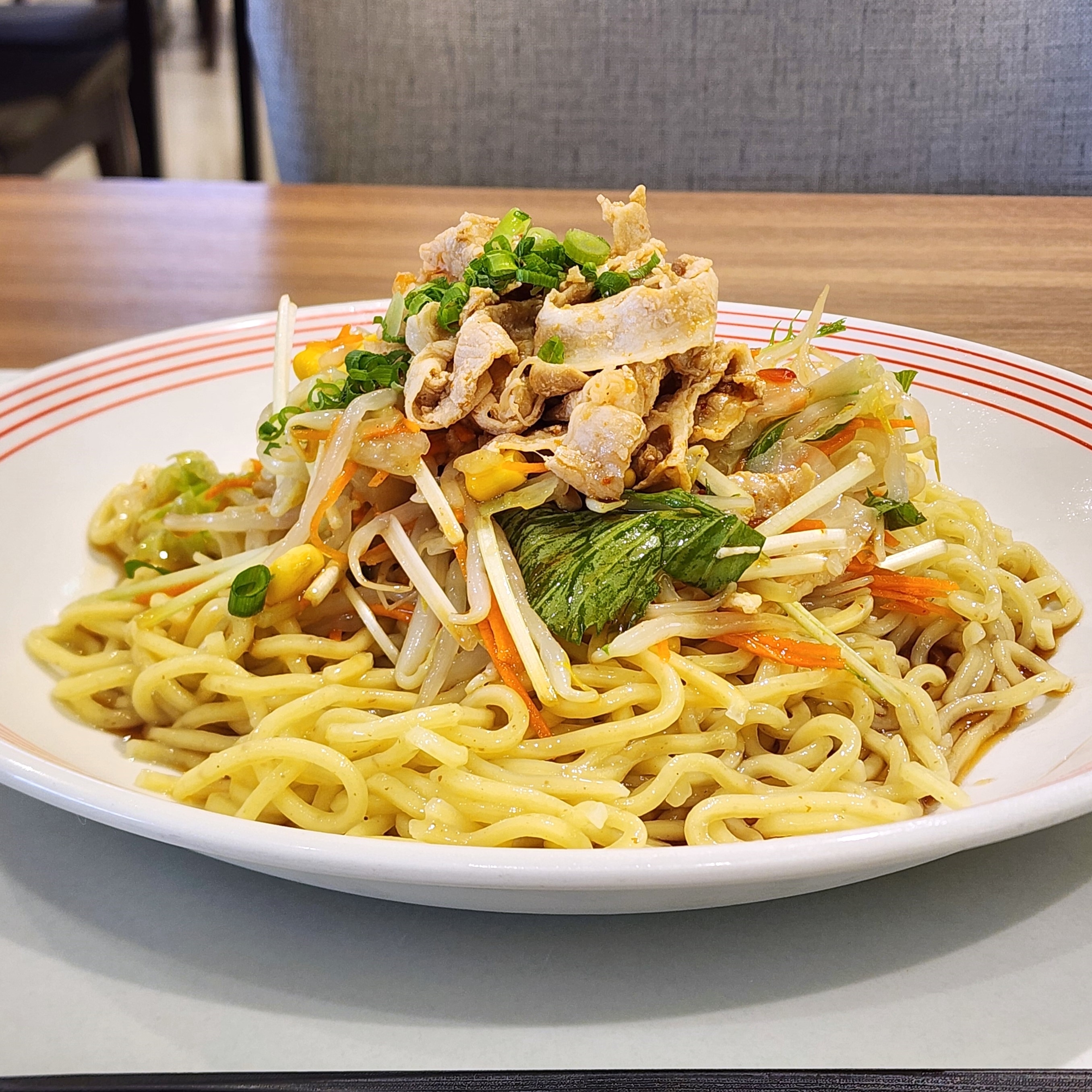 リンガーハットのおすすめメニュー「豚しゃぶ冷やしめん」