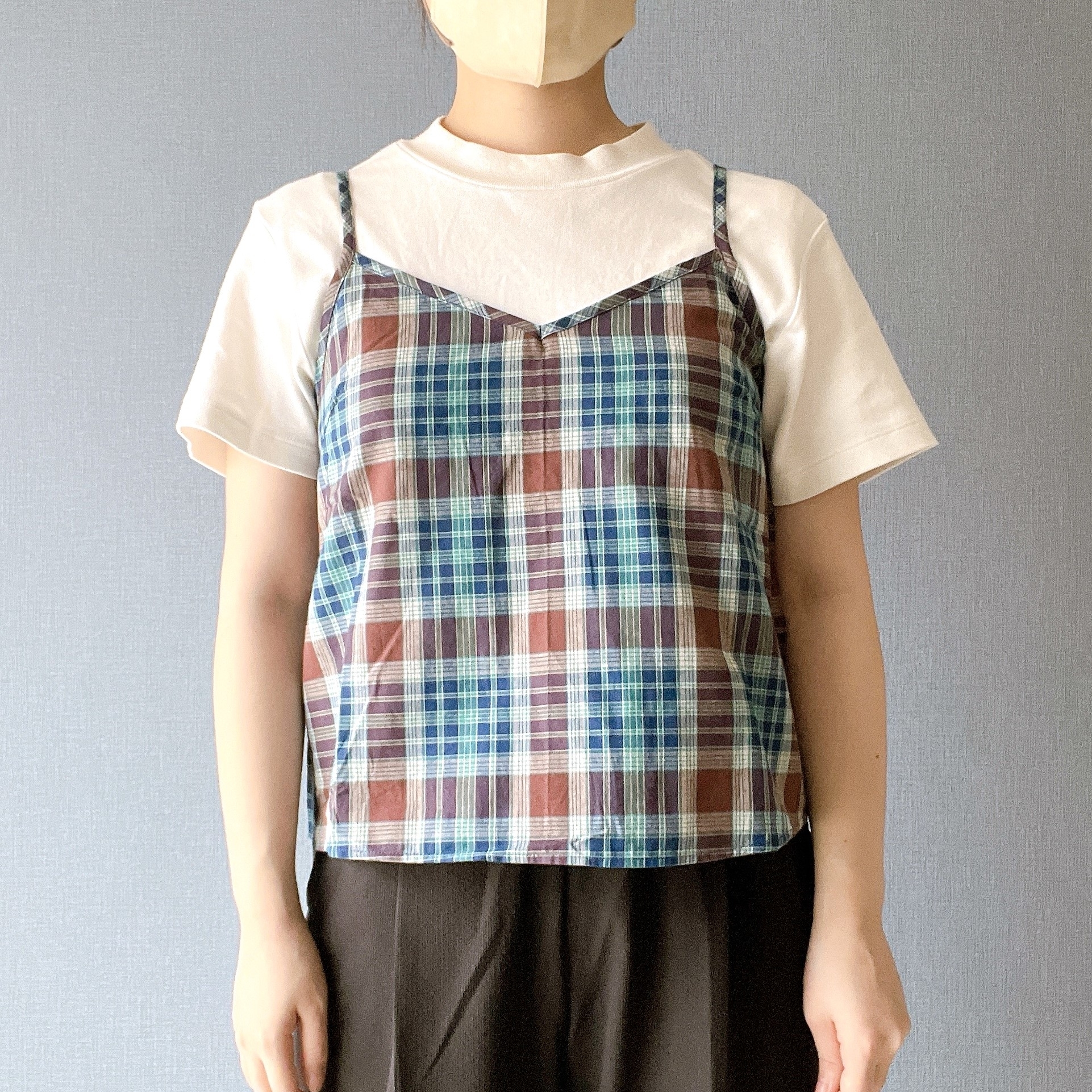 無印良品のオススメのトップス「婦人 マドラスチェックキャミソール」