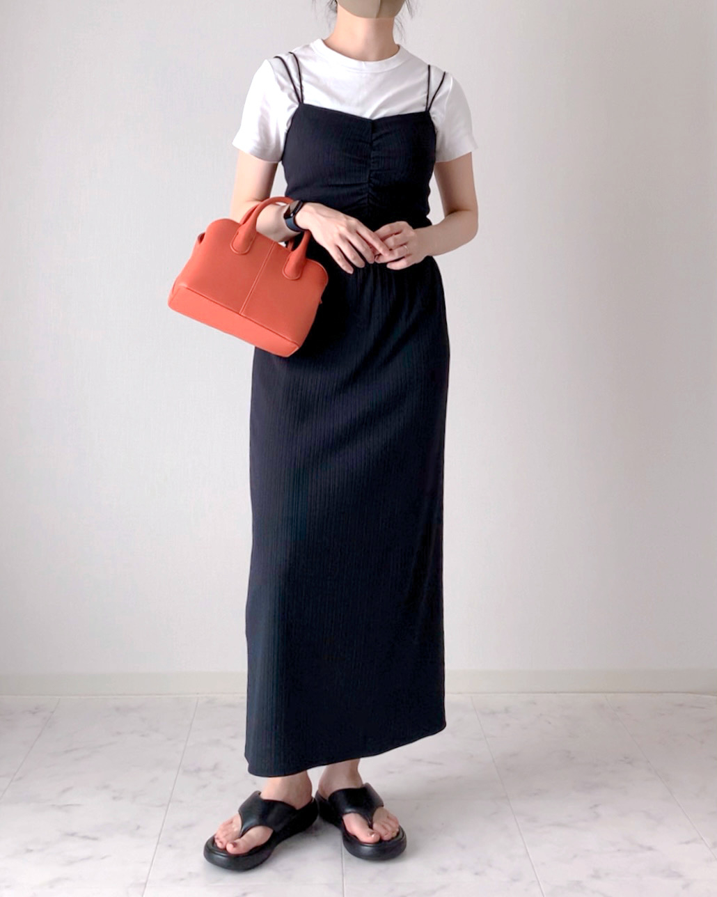 GU（ジーユー）のおすすめファッションアイテム「リブフロントギャザーキャミソール（セットアップ可能）」のコーディネート