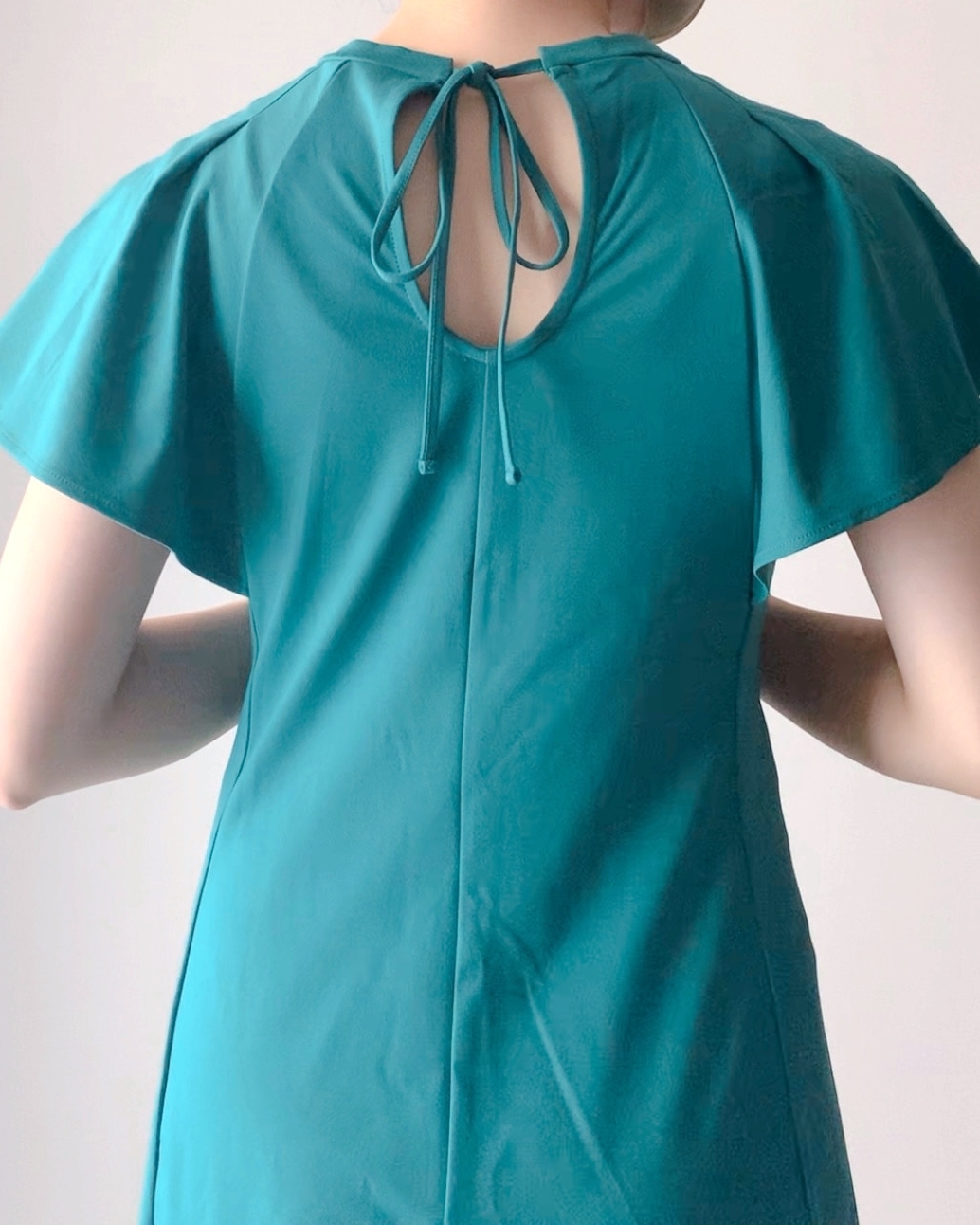 GU(ジーユー)のおすすめファッションアイテム「バックオープンワンピース(半袖)Z+E」