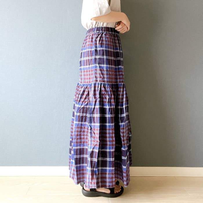 無印良品のオススメのスカート「婦人 マドラスチェックフレアスカート」
