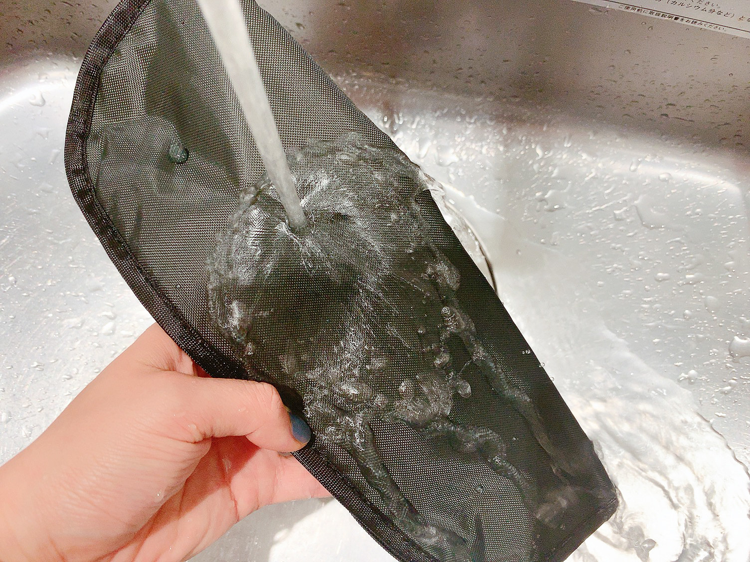 DAISO(ダイソー)のおすすめ傘用品「傘の収納袋」