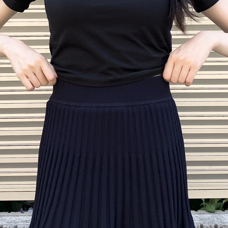 GU（ジーユー）のおすすめスカート「シアーニットフレアスカートZ+E」