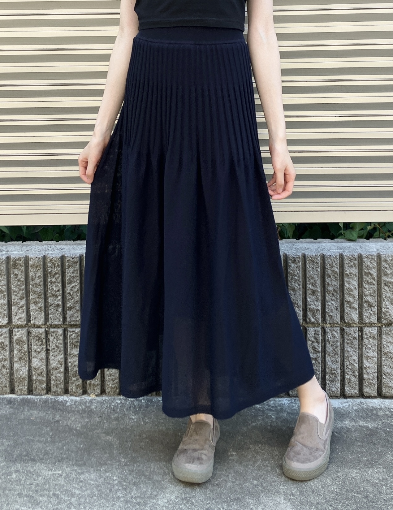 GU（ジーユー）のおすすめスカート「シアーニットフレアスカートZ+E」