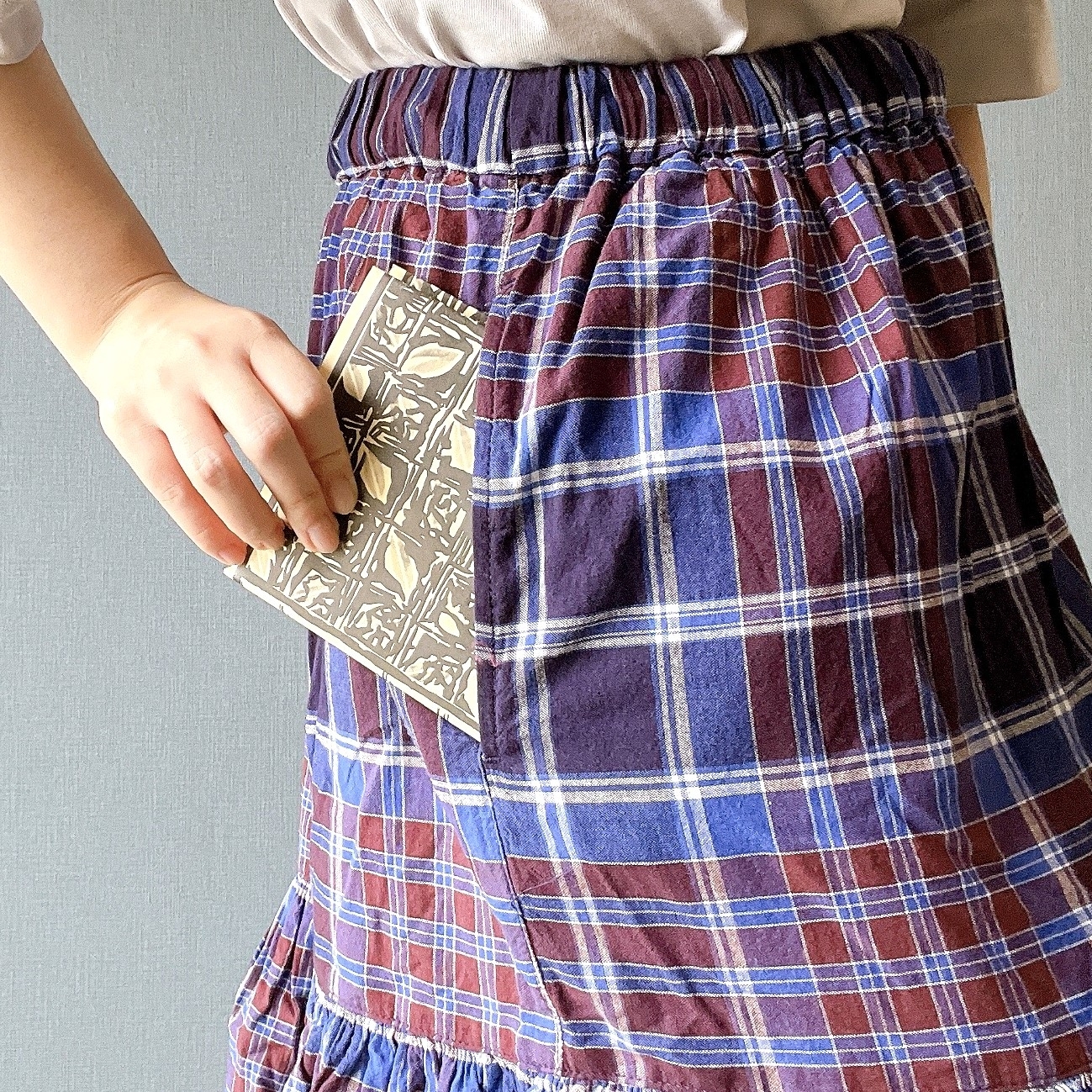 無印良品のオススメのスカート「婦人 マドラスチェックフレアスカート」