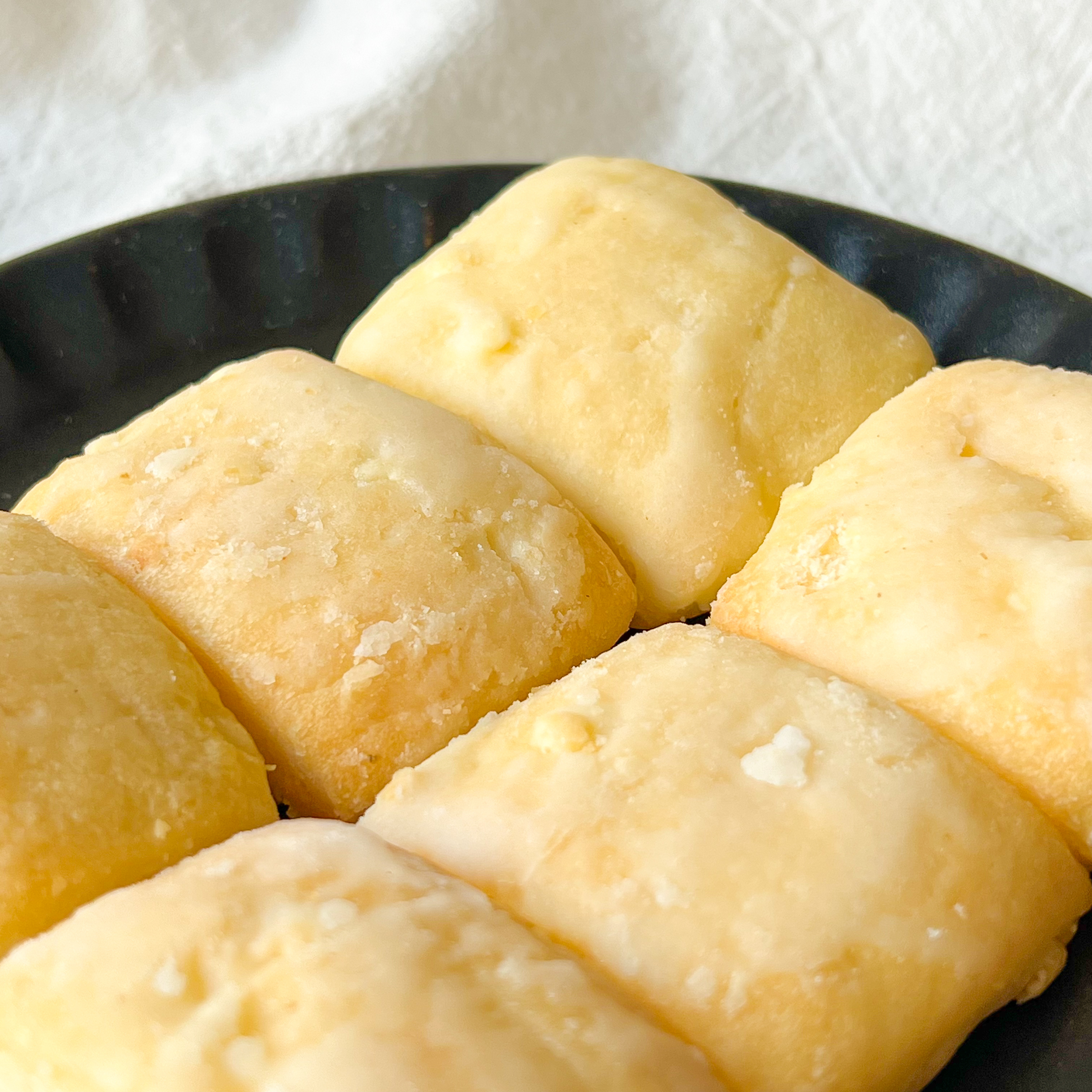 FamilyMart(ファミリーマート)のおすすめスイーツ「生スコーン(レモン)」