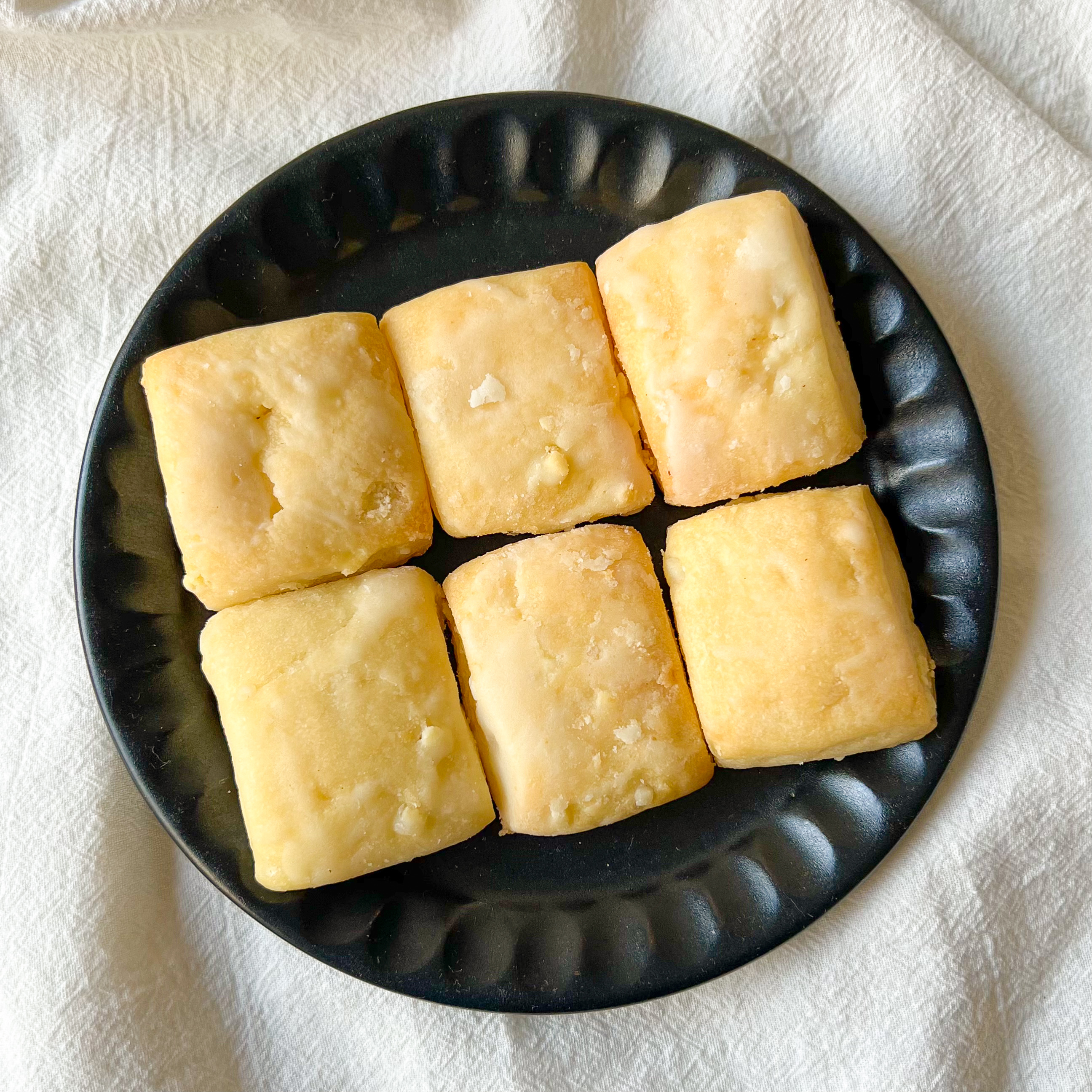 FamilyMart(ファミリーマート)のおすすめスイーツ「生スコーン(レモン)」