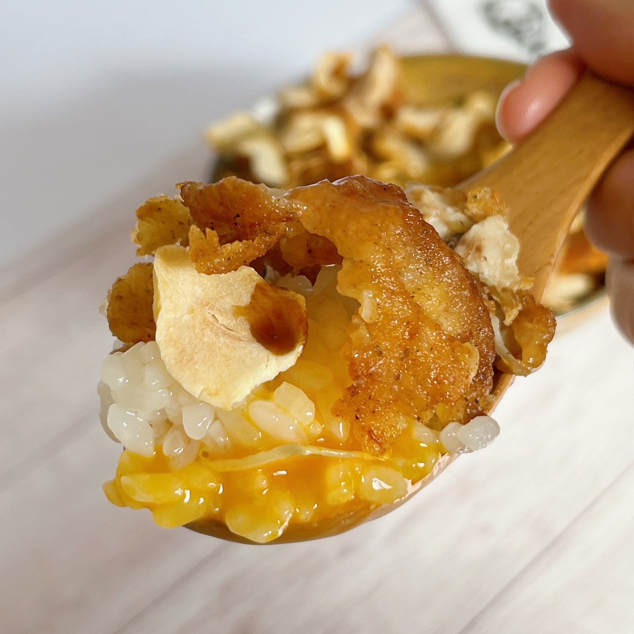 KFC(ケンタッキー・フライド・チキン)のアレンジレシピ「ガーリックTKG」