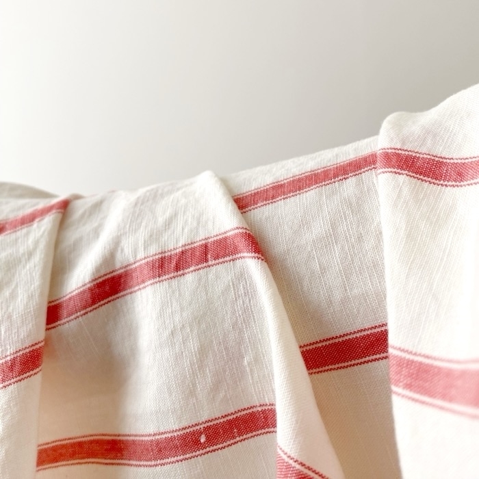 ユニクロのおすすめファッションアイテム「リネンブレンドロングシャツ(ノースリーブ)」