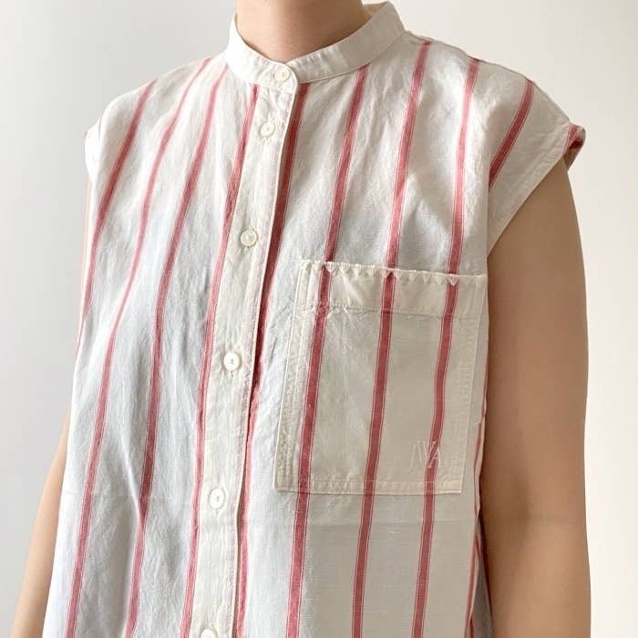 ユニクロのおすすめファッションアイテム「リネンブレンドロングシャツ(ノースリーブ)」