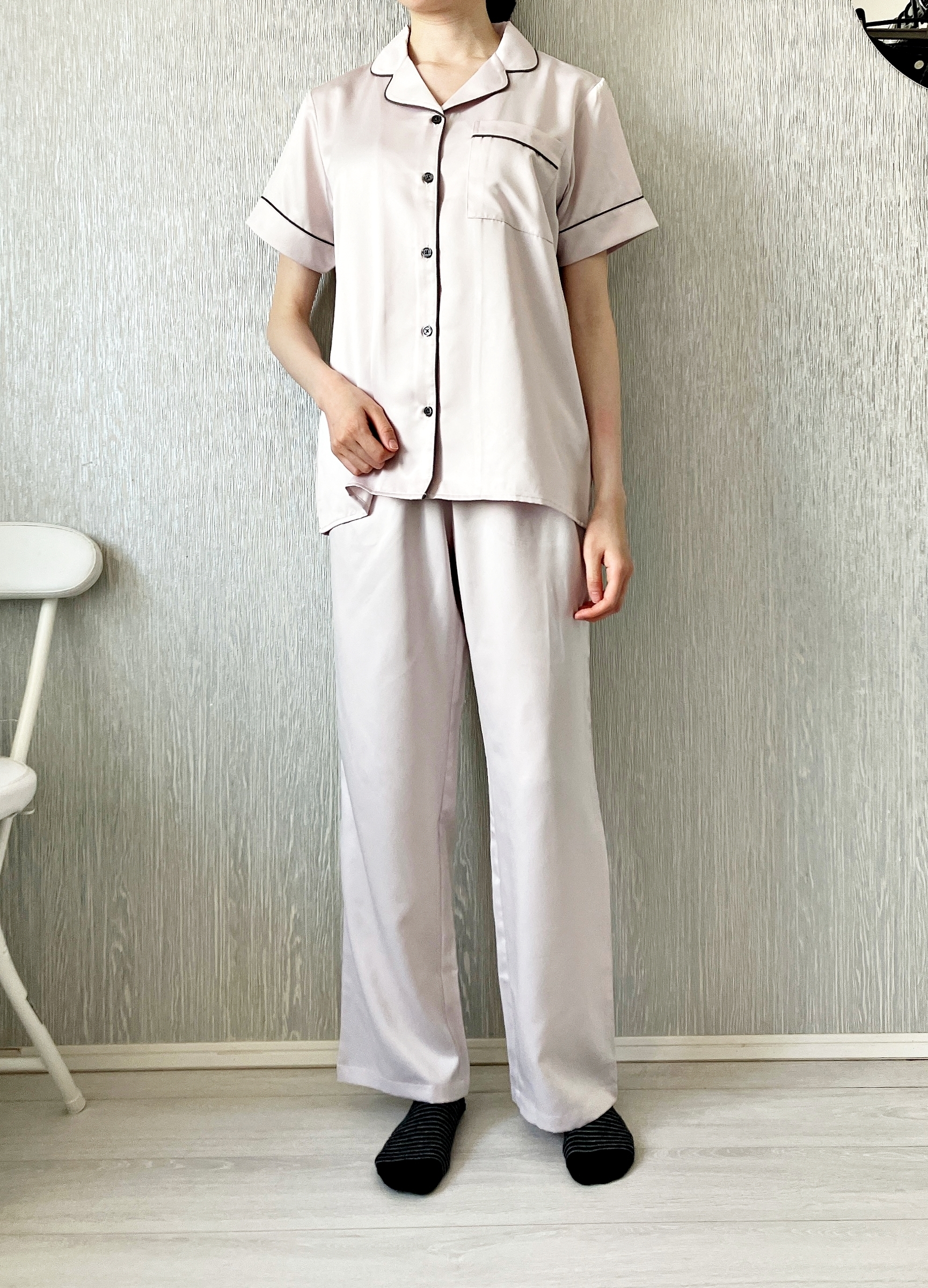 GU（ジーユー）のおすすめパジャマ「サテンパジャマ（半袖&amp;amp;ロングパンツ）+X」