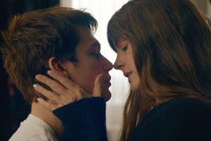 Nicholas Galitzine and Anne Hathaway about to kiss in The Idea of You
