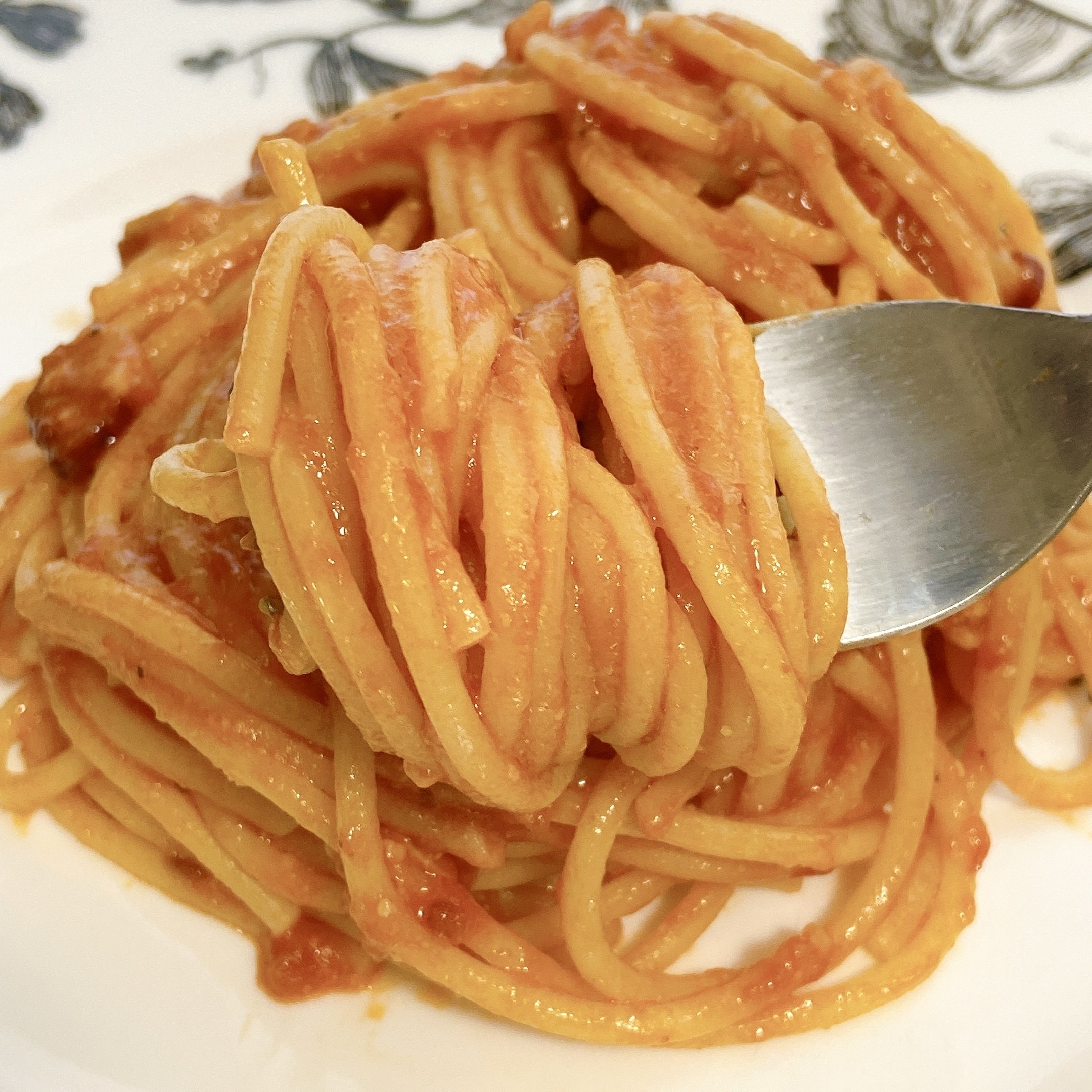 セブン-イレブンのおすすめ冷凍食品「カプリチョーザ監修 トマトとニンニク」