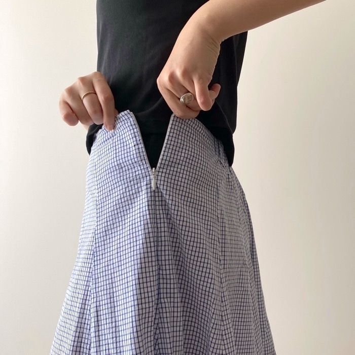 無印良品のおすすめスカート「婦人 涼感ブロードフレアスカート」