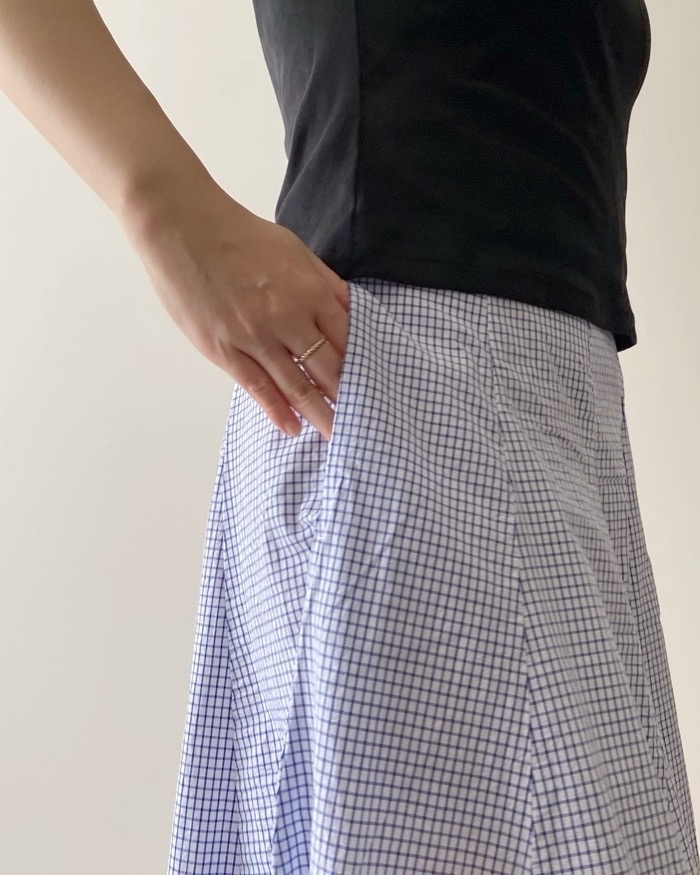 無印良品のおすすめスカート「婦人 涼感ブロードフレアスカート」