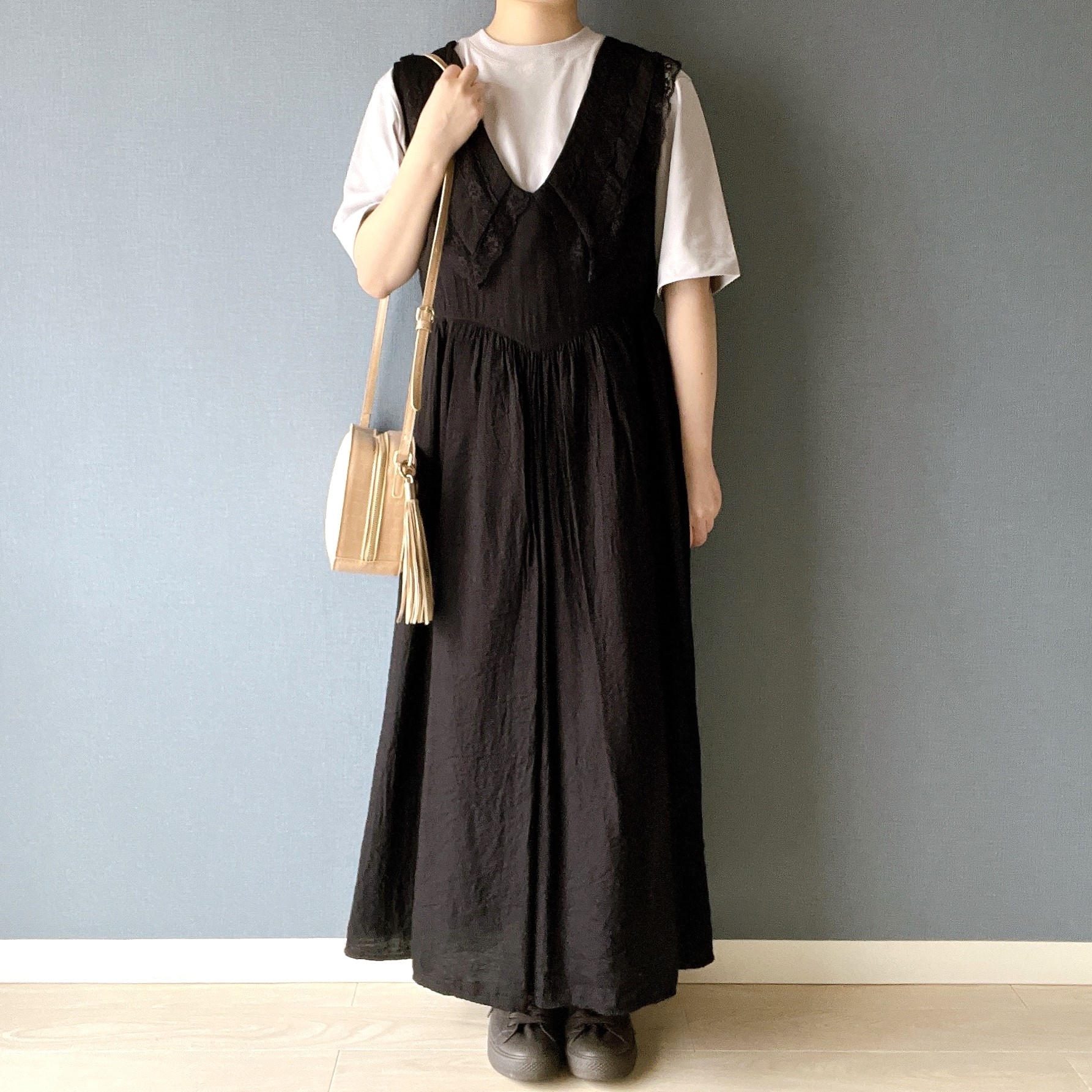 無印良品のオススメのトップス「涼感UVカットワイド半袖Tシャツ」のコーディネート