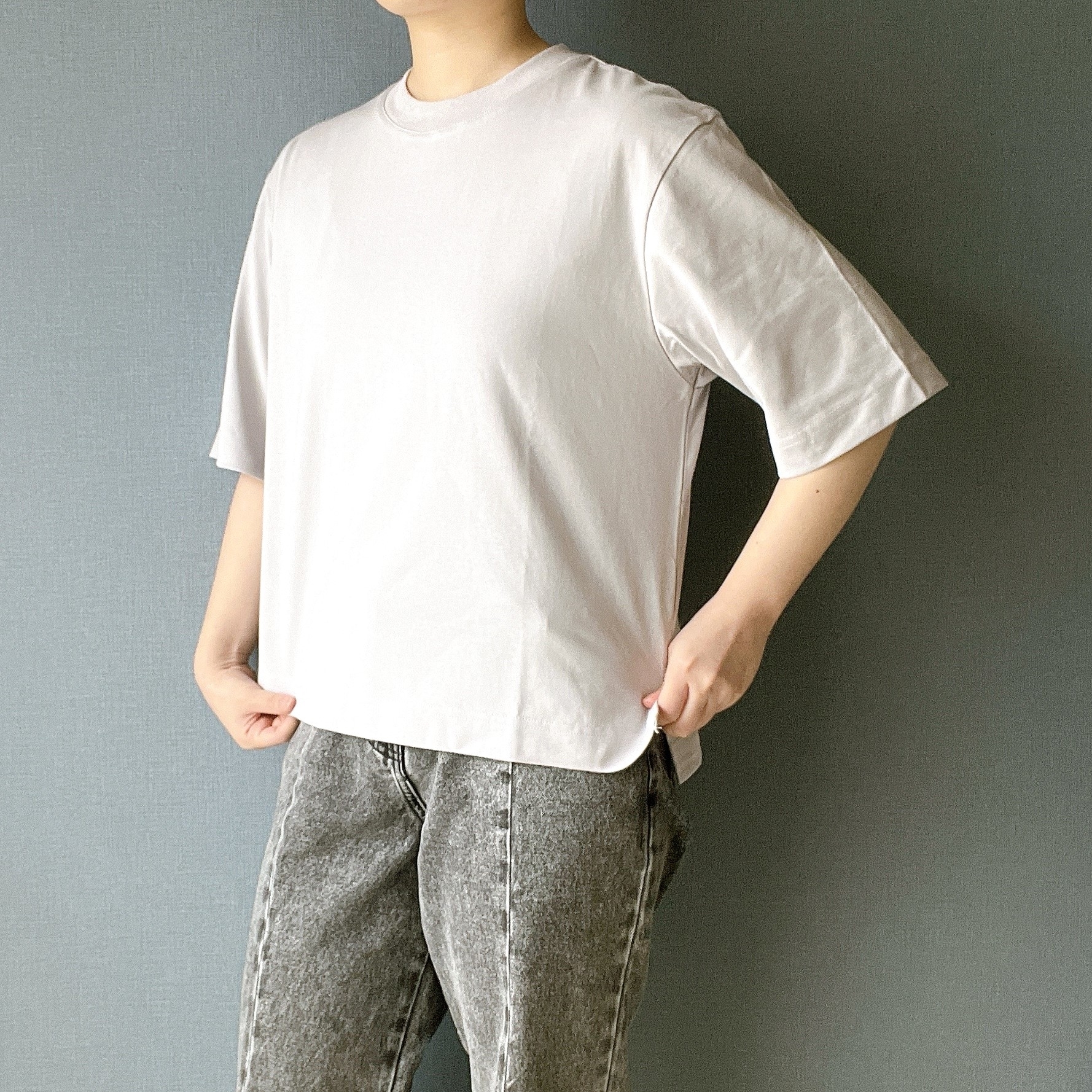 無印良品のオススメのトップス「涼感UVカットワイド半袖Tシャツ」