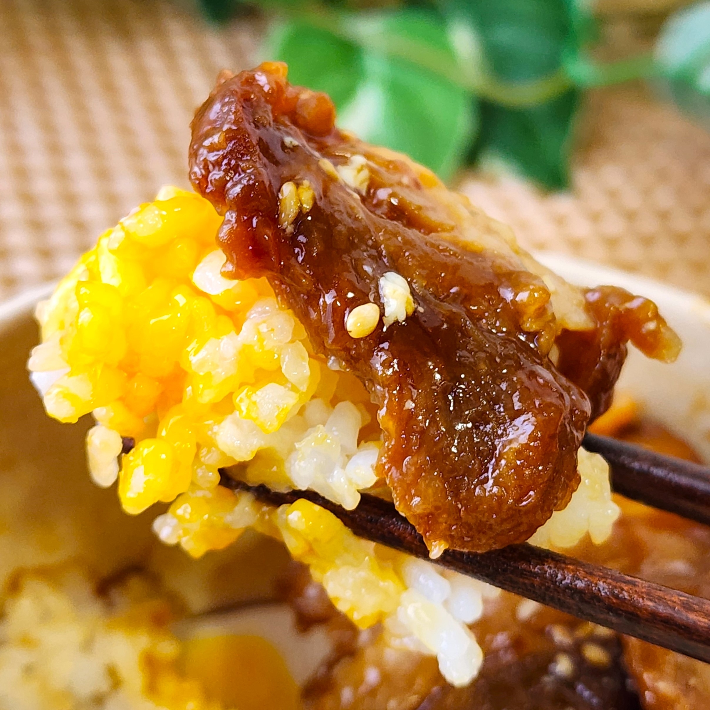 LAWSON（ローソン）のおすすめお弁当「直火で炙った焼豚丼」