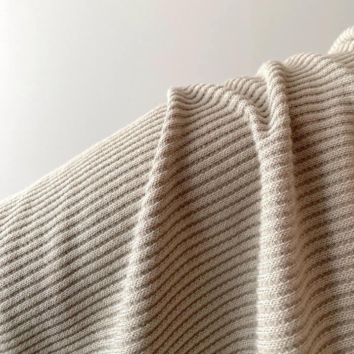 GUのおすすめファッション「ブラフィールリブアメリカンスリーブワンピース+E」