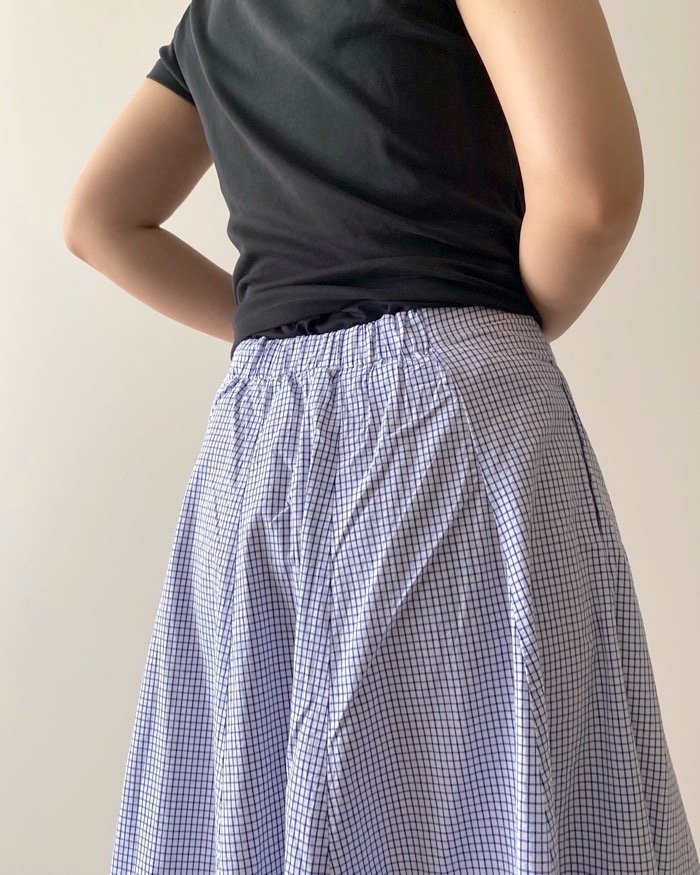 無印良品のおすすめスカート「婦人 涼感ブロードフレアスカート」